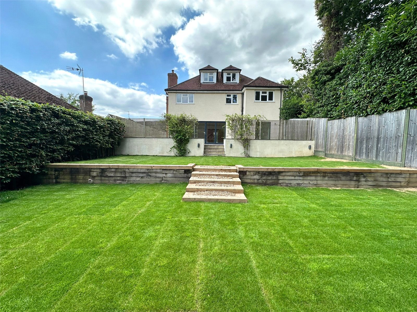 Rickmansworth Lane, Chalfont St. Peter, Gerrards Cross, SL9, photo 2