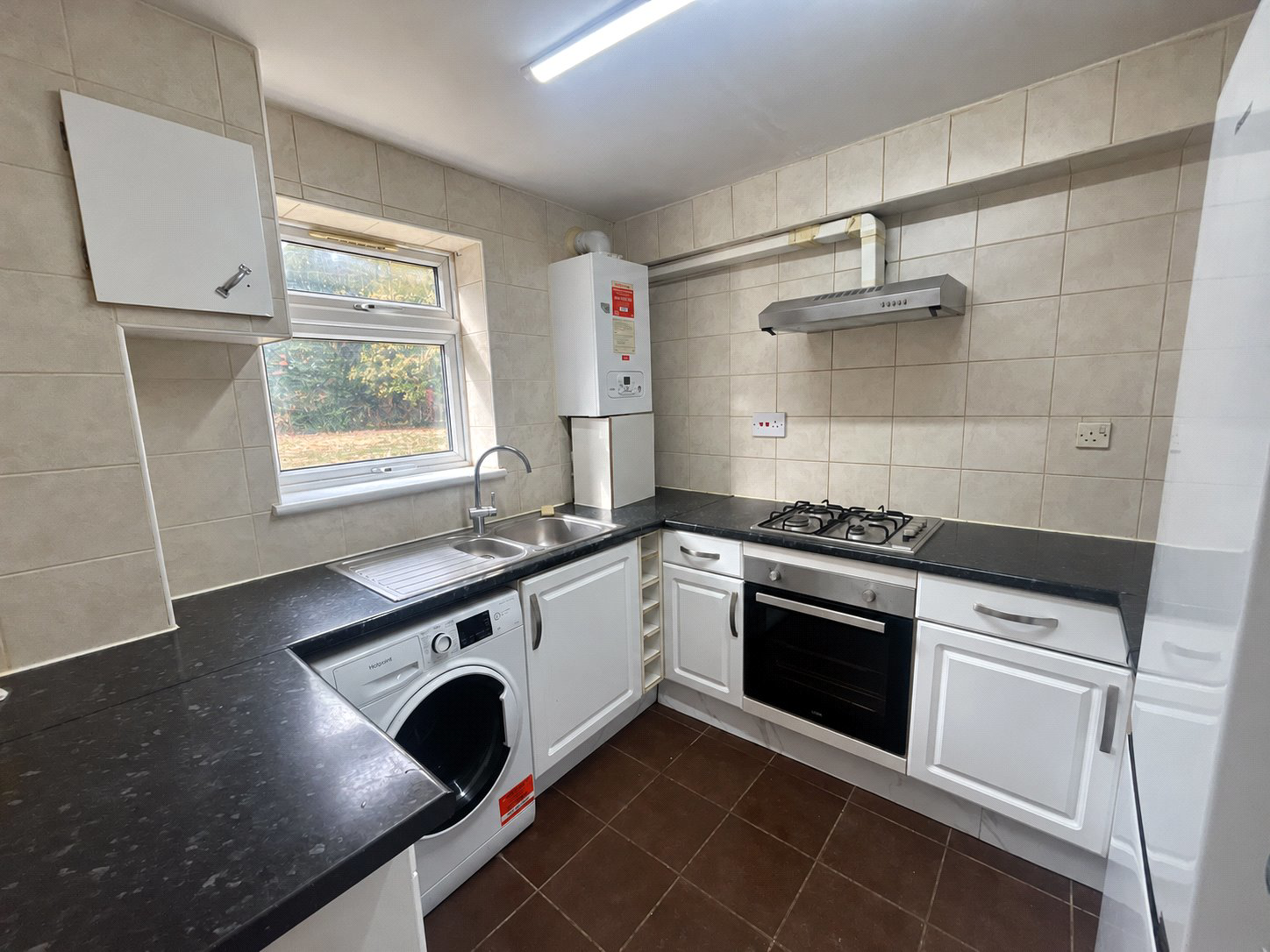 Evergreen Way, Hayes, Greater London, UB3, photo 3
