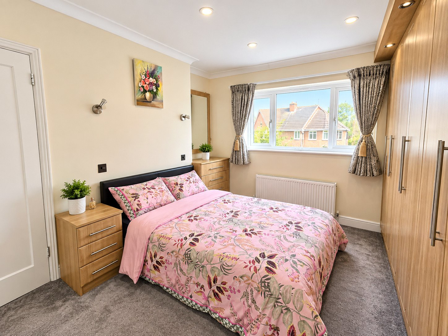 Mulberry Drive, Langley, Berkshire, SL3, photo 2