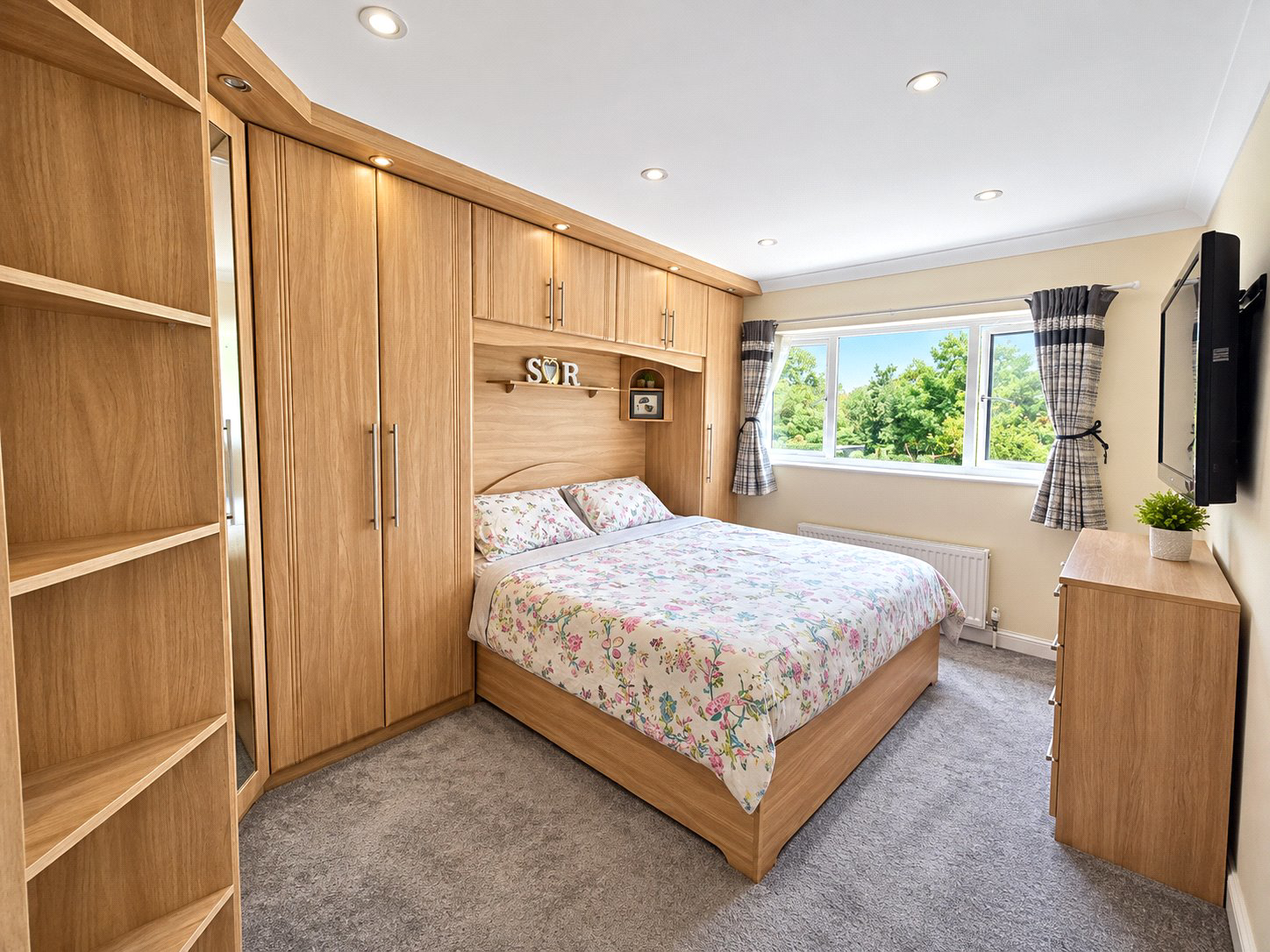 Mulberry Drive, Langley, Berkshire, SL3, photo 3