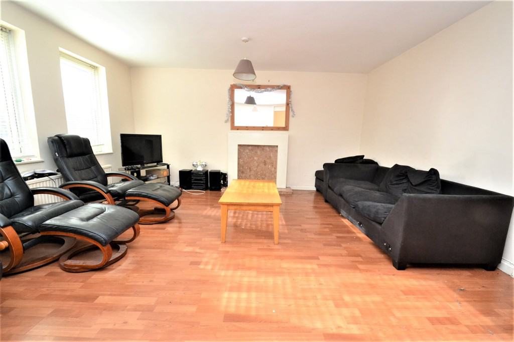 Privilege Street, Armley, Leeds, LS12 4LN, photo 2