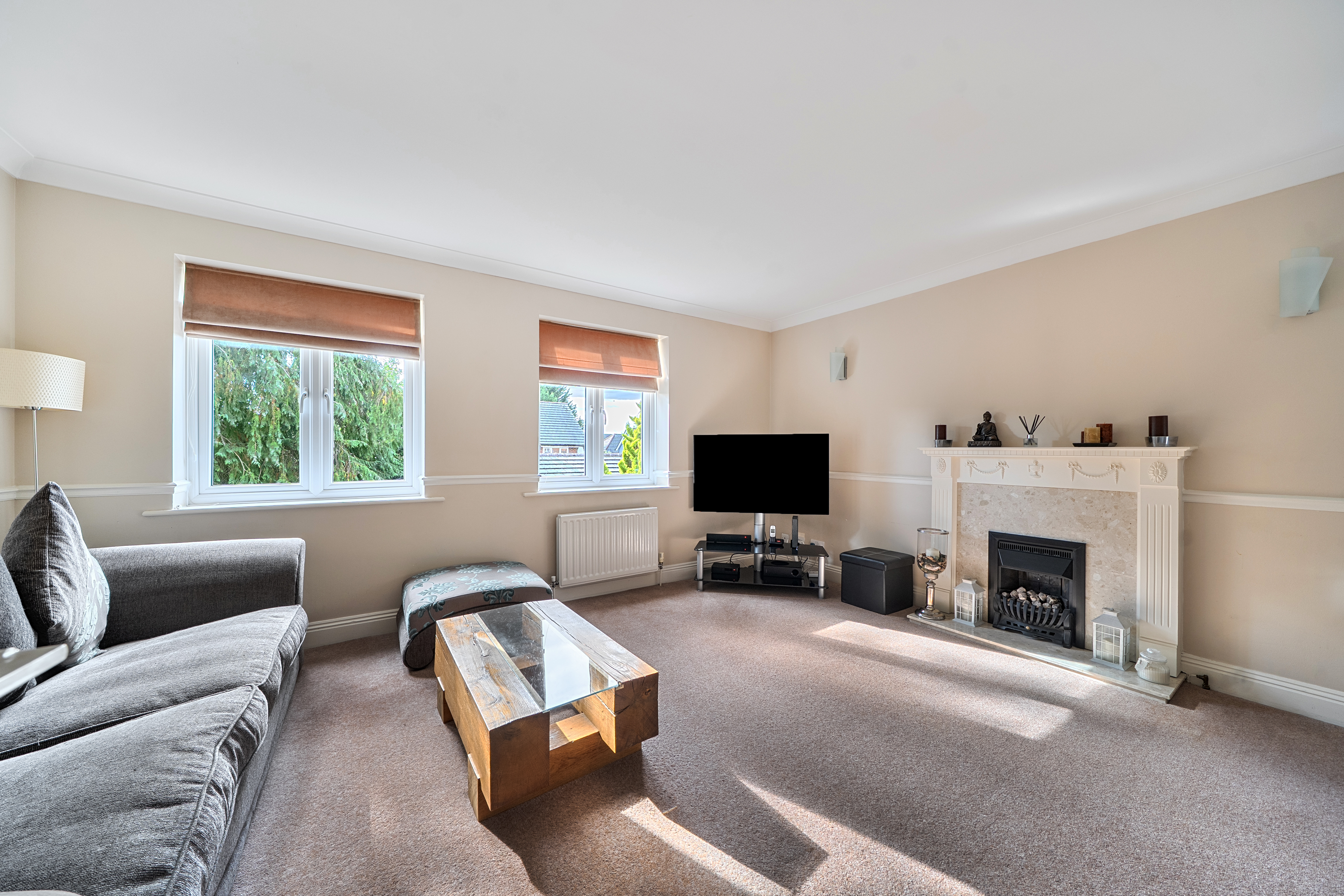 Bunce Drive, Caterham, CR3, photo 2