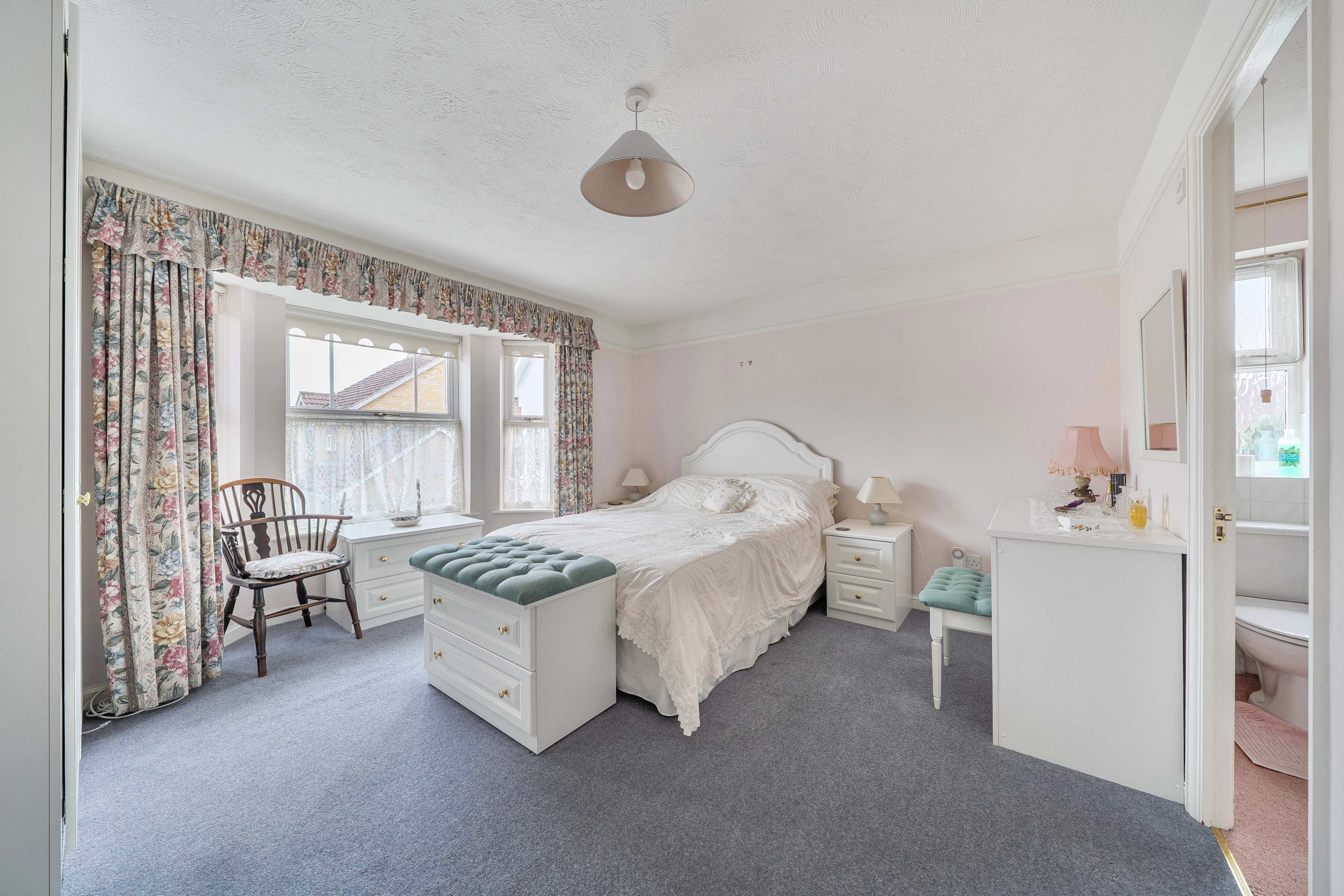 Stanley Close, Coulsdon, CR5, photo 9