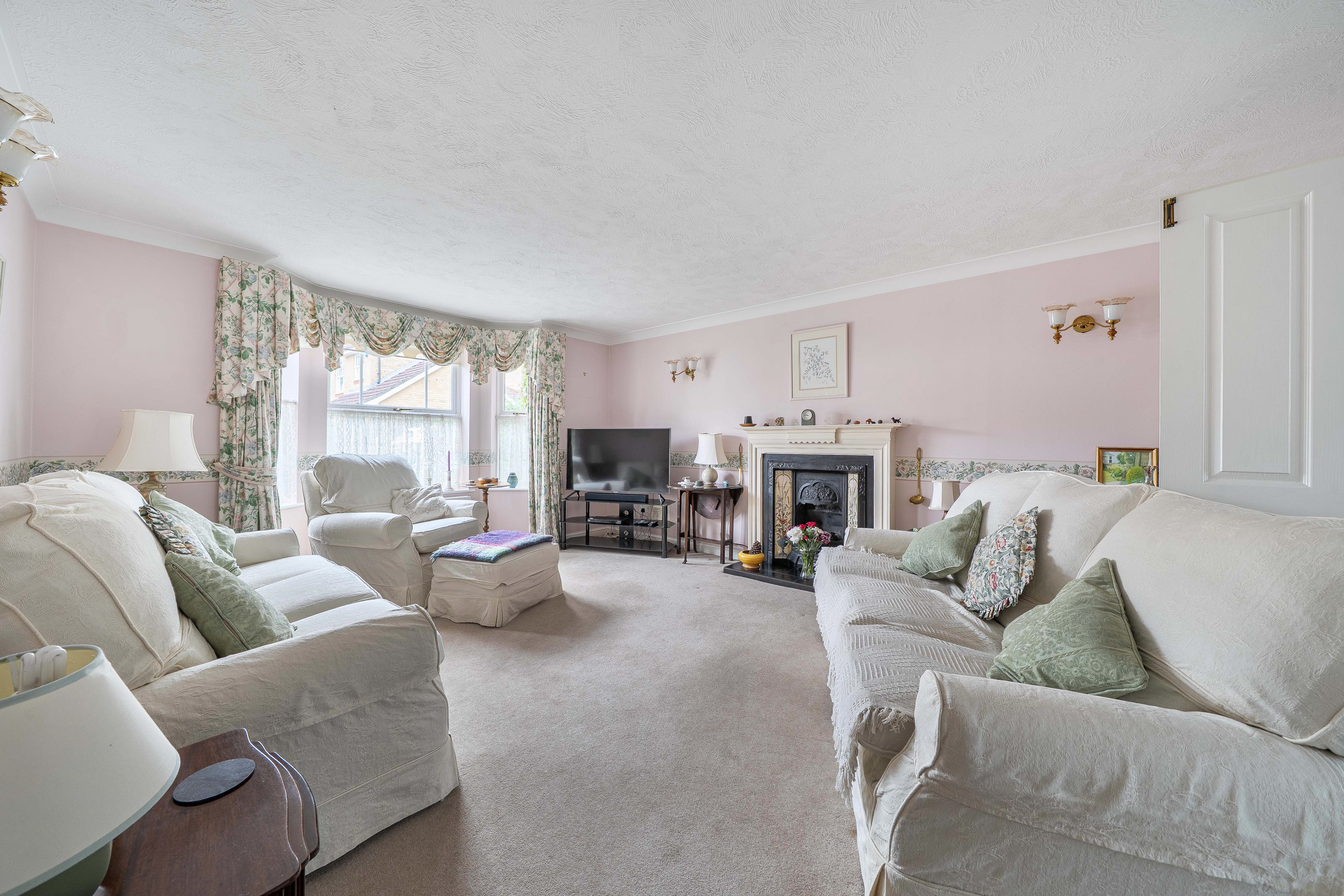 Stanley Close, Coulsdon, CR5, photo 2