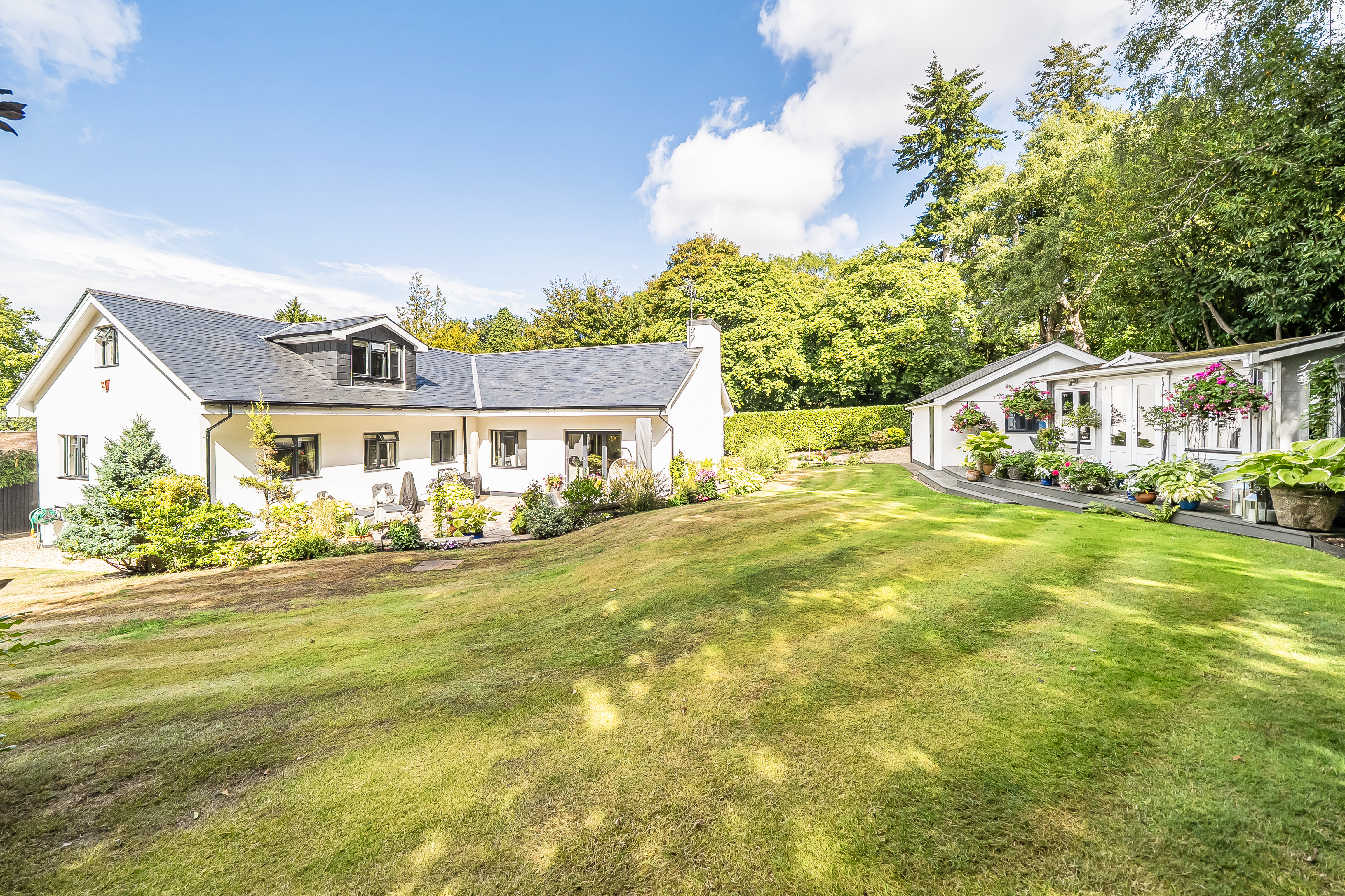 Long Hill, Woldingham, CR3