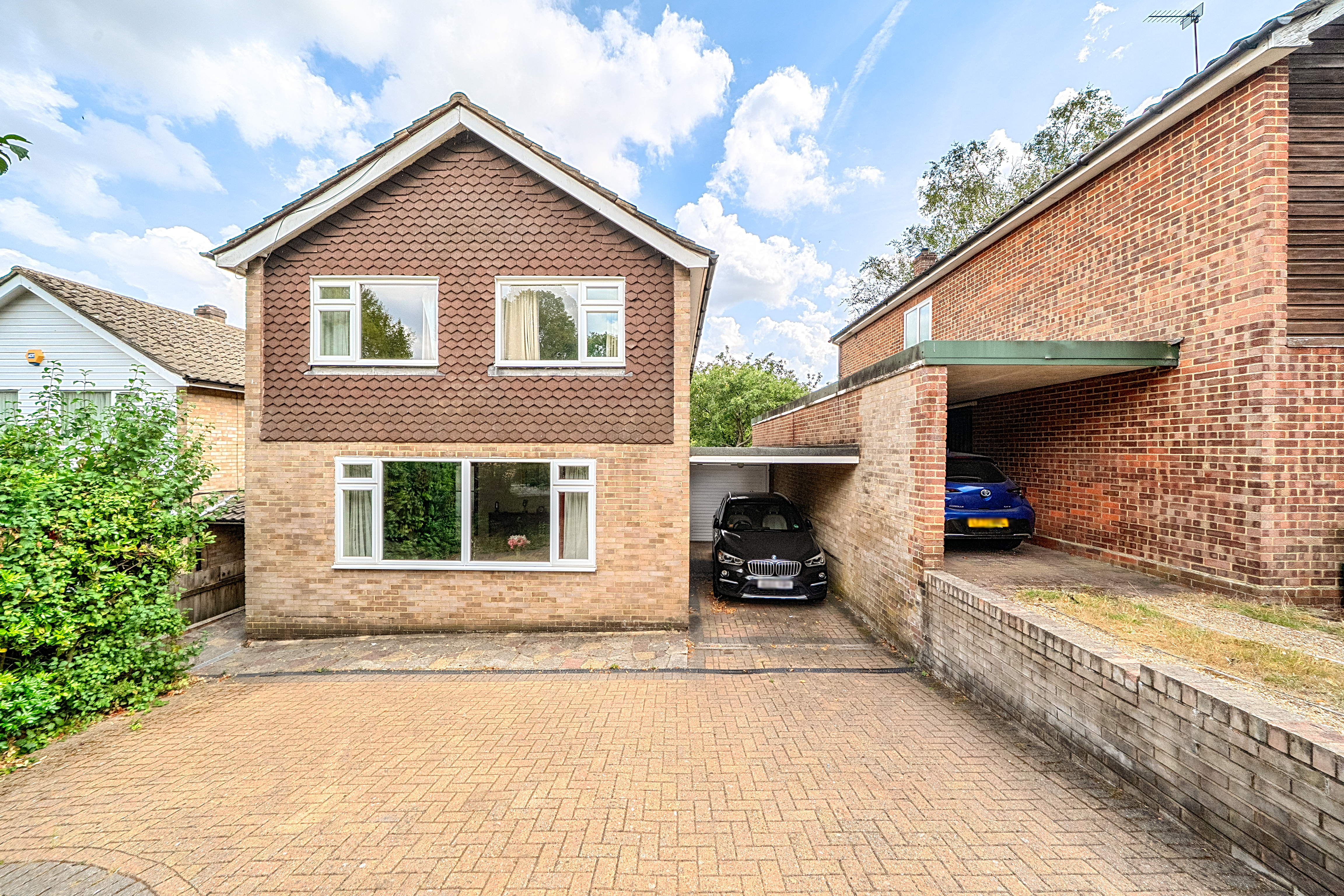 Burntwood Lane, Caterham, CR3