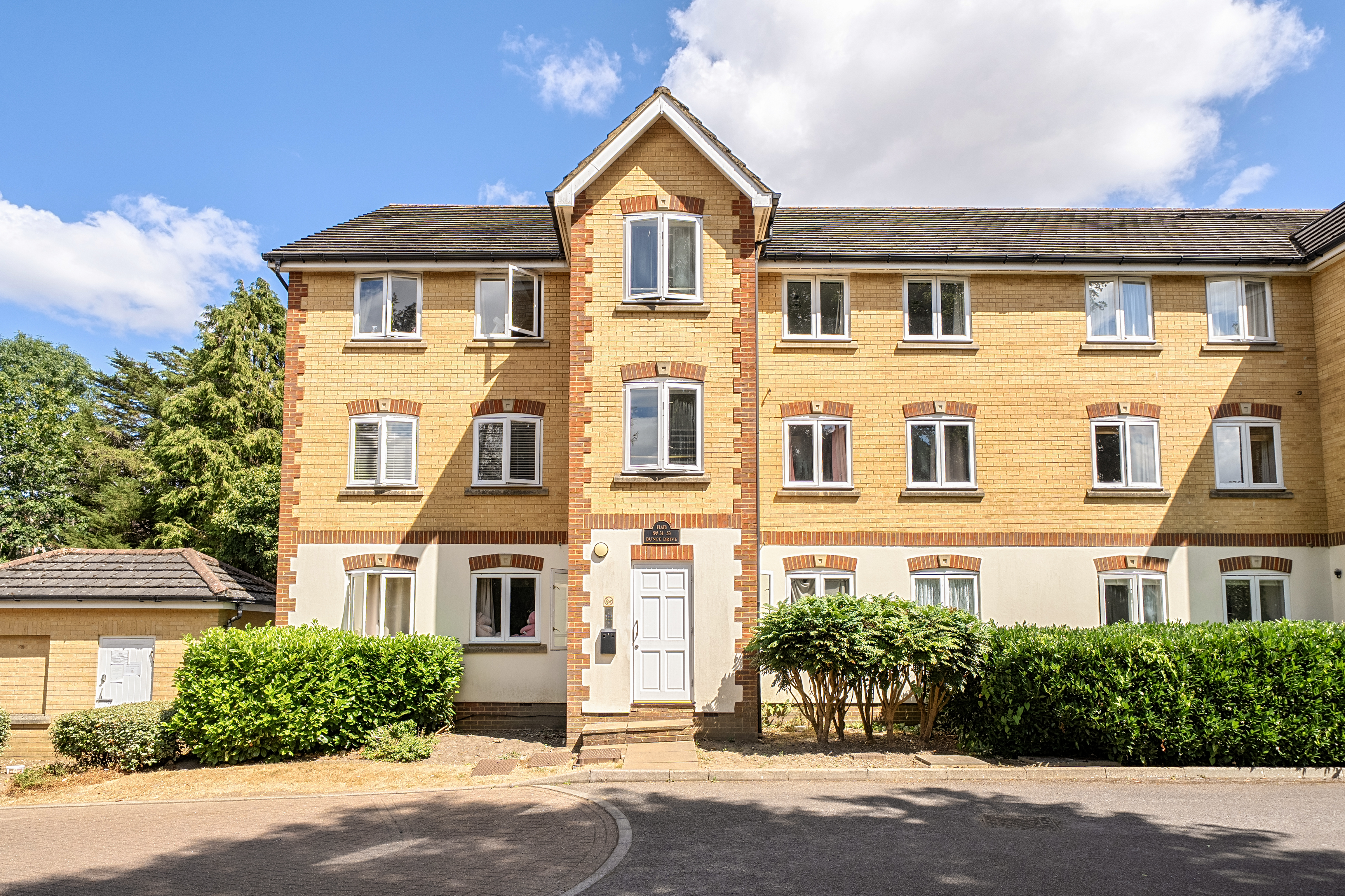 Bunce Drive, Caterham, CR3