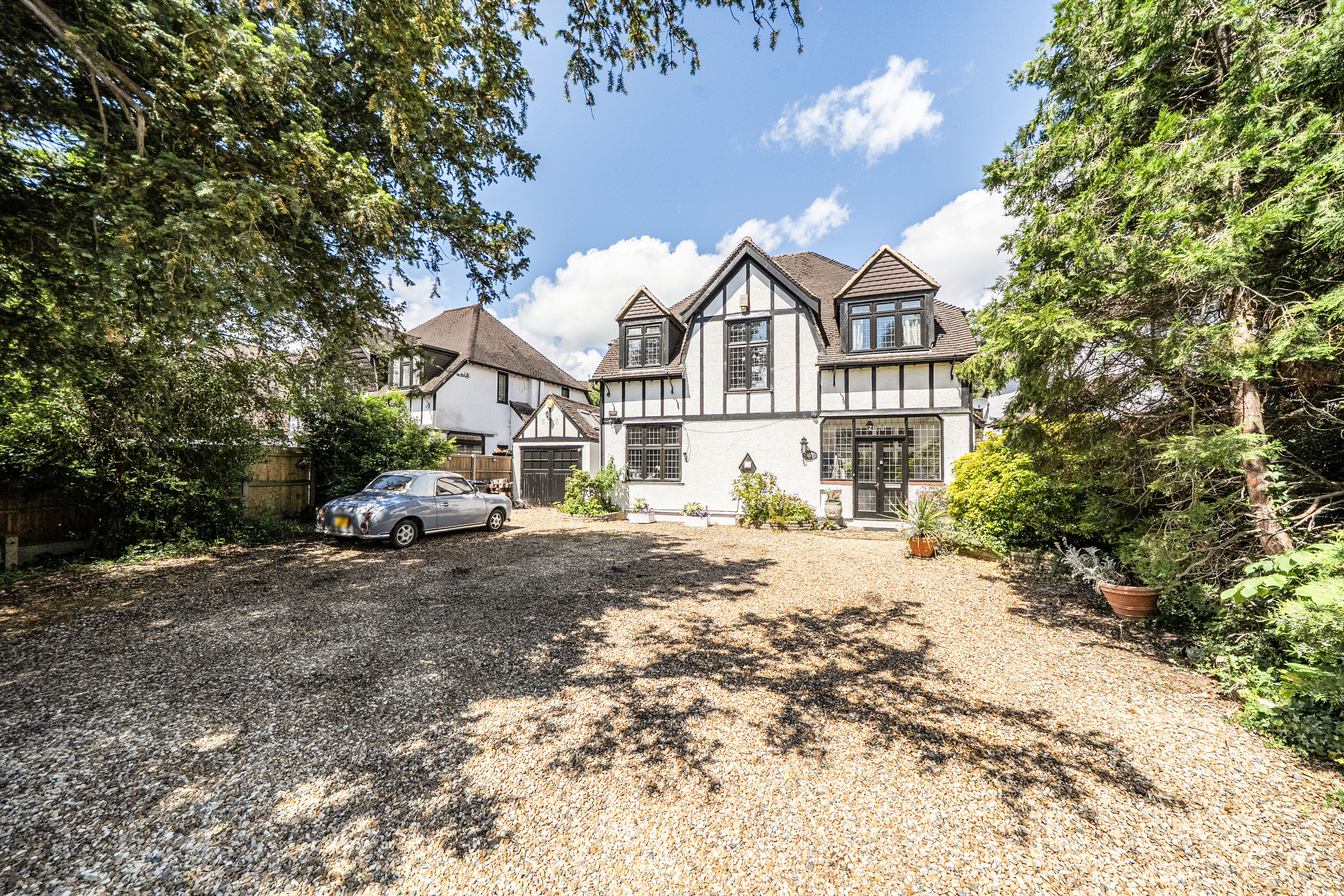 Brighton Road, Purley, CR8