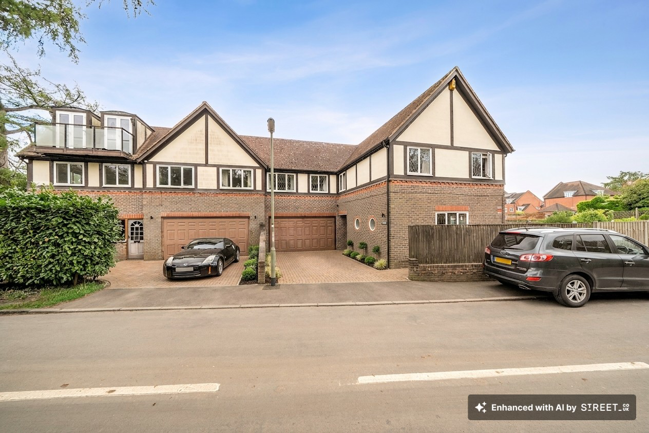 The Grove, Caterham, CR3