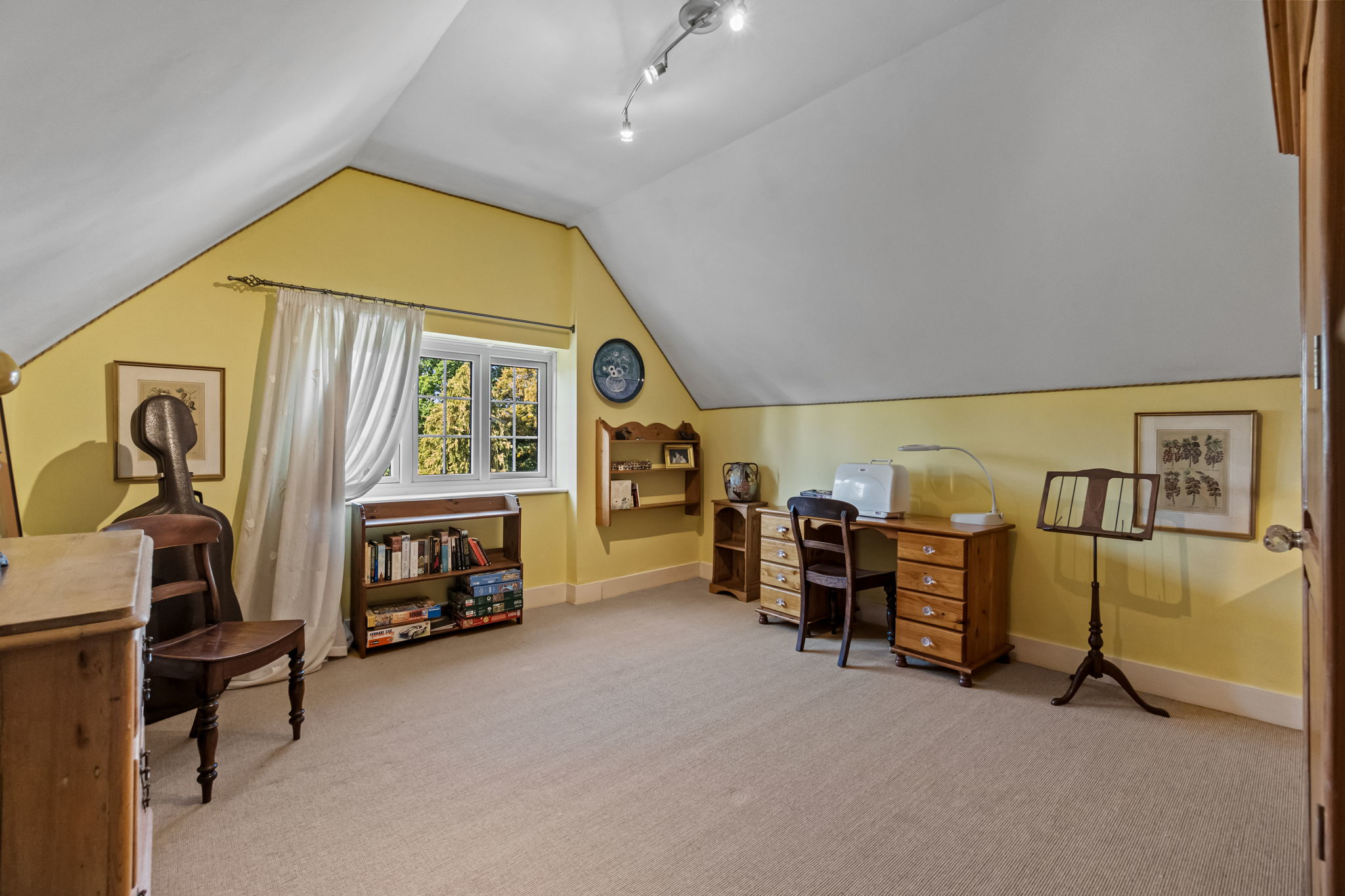 Peaks Hill, Purley, CR8, photo 23