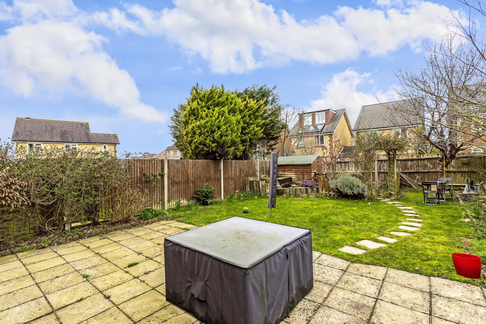 St. Lawrence Way, Caterham, CR3, photo 4