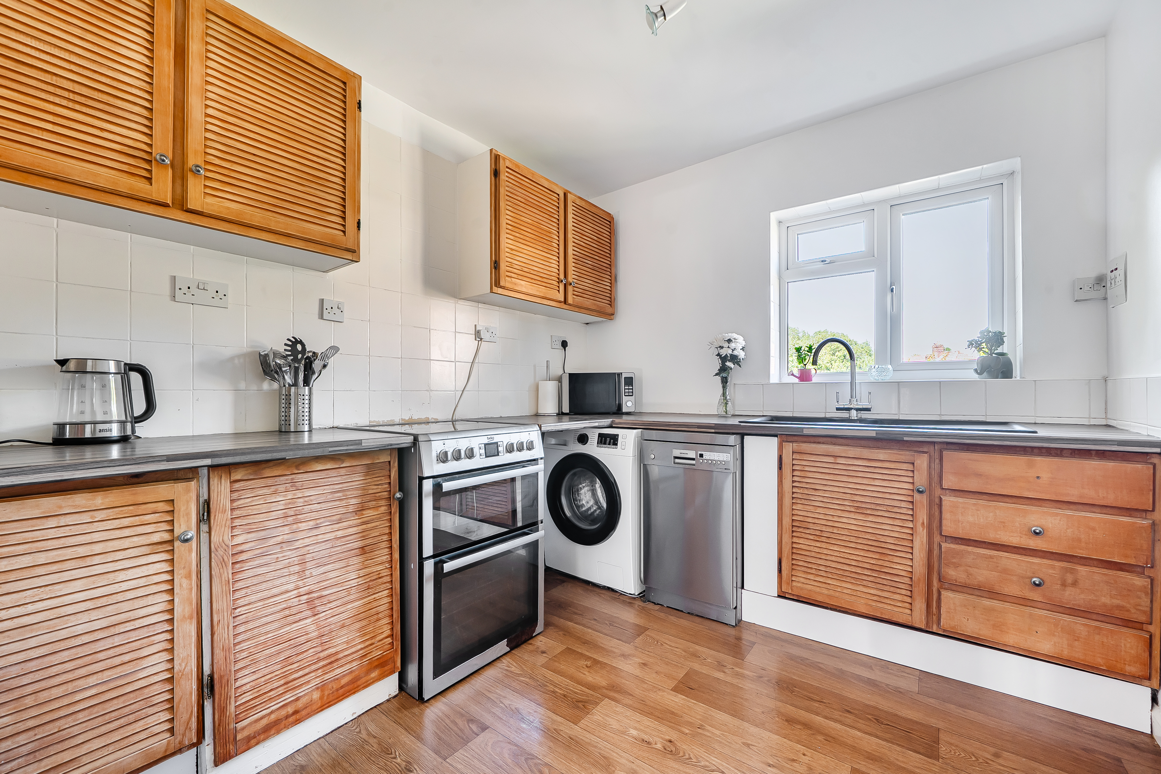 Milton Road, Caterham, CR3, photo 3