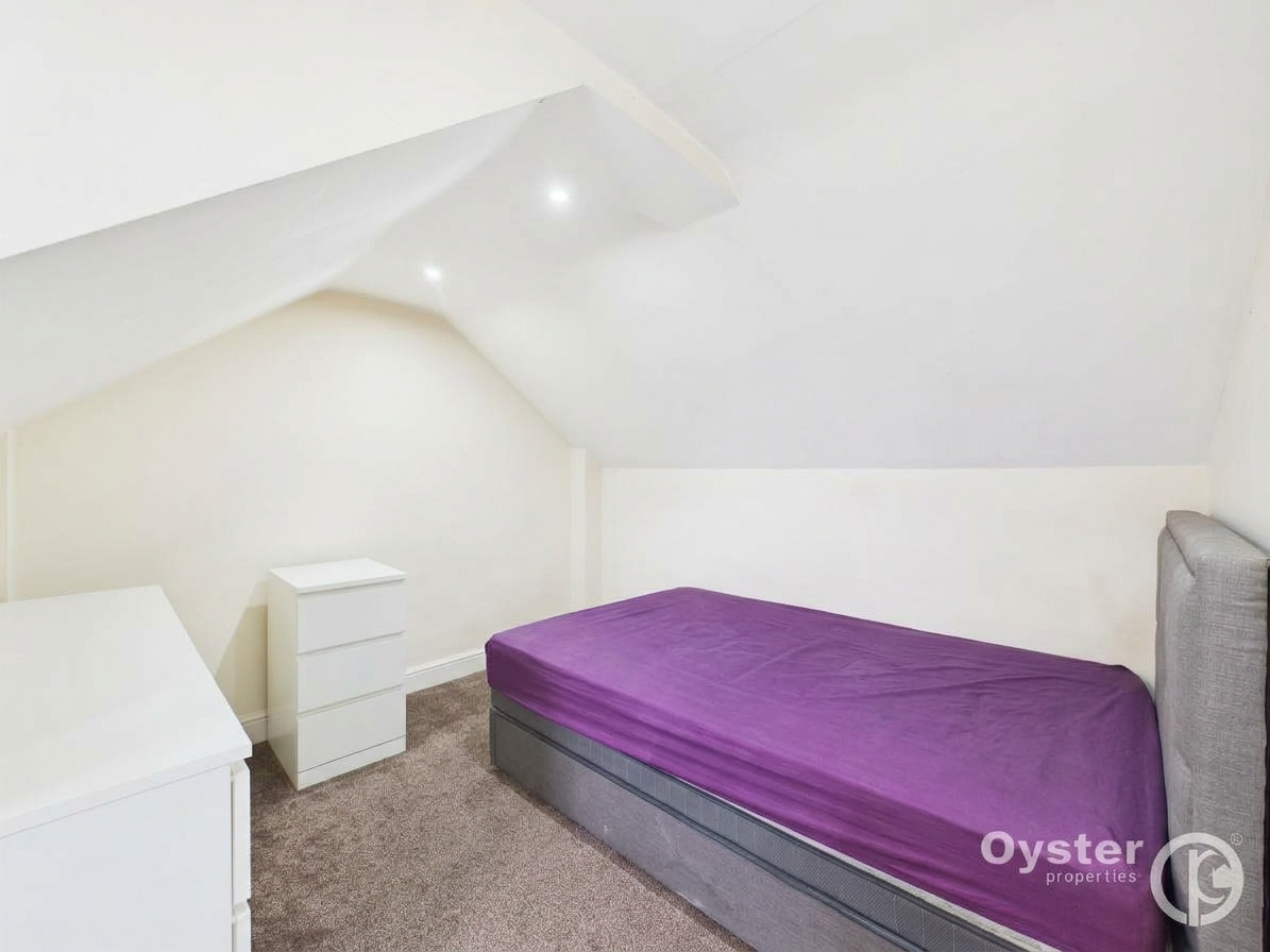 Stretton Way, Borehamwood, WD6