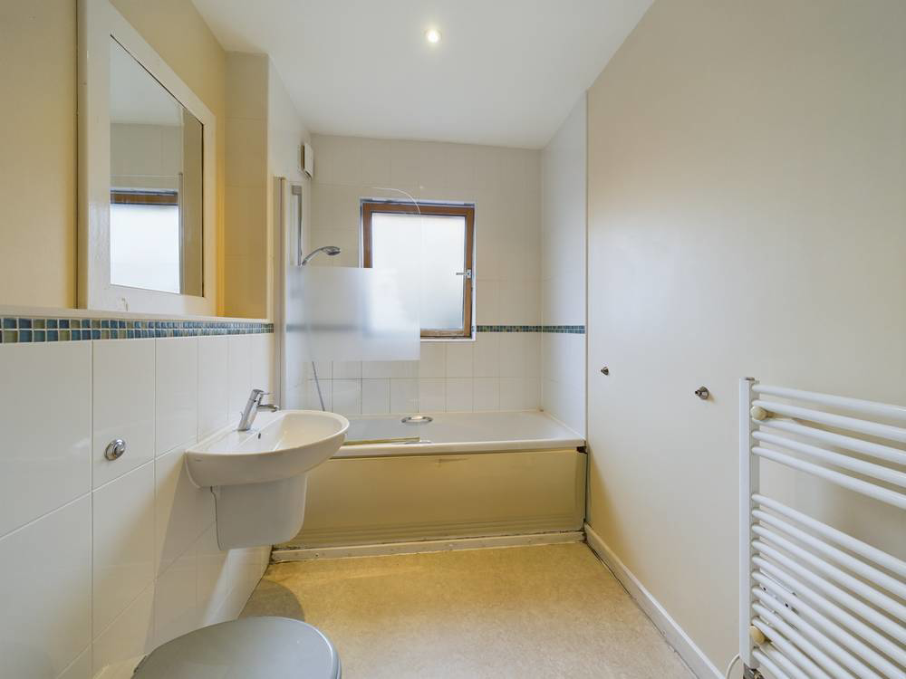 Columbia Place, Campbell Park, MK9, photo 16