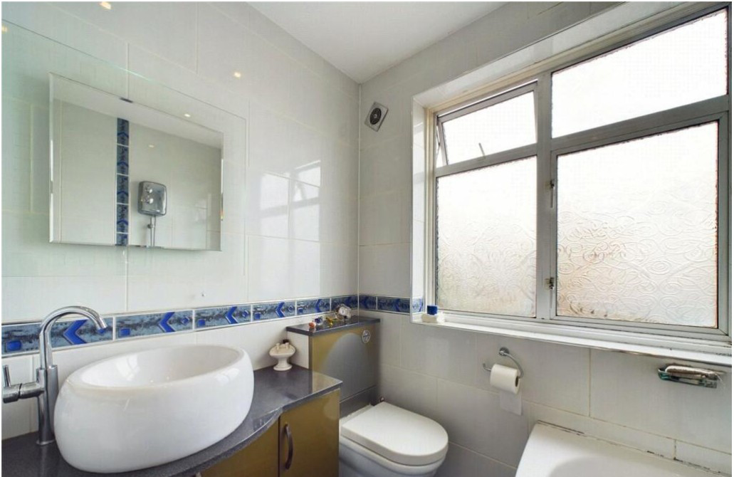 Princes Avenue, London, NW9, photo 14