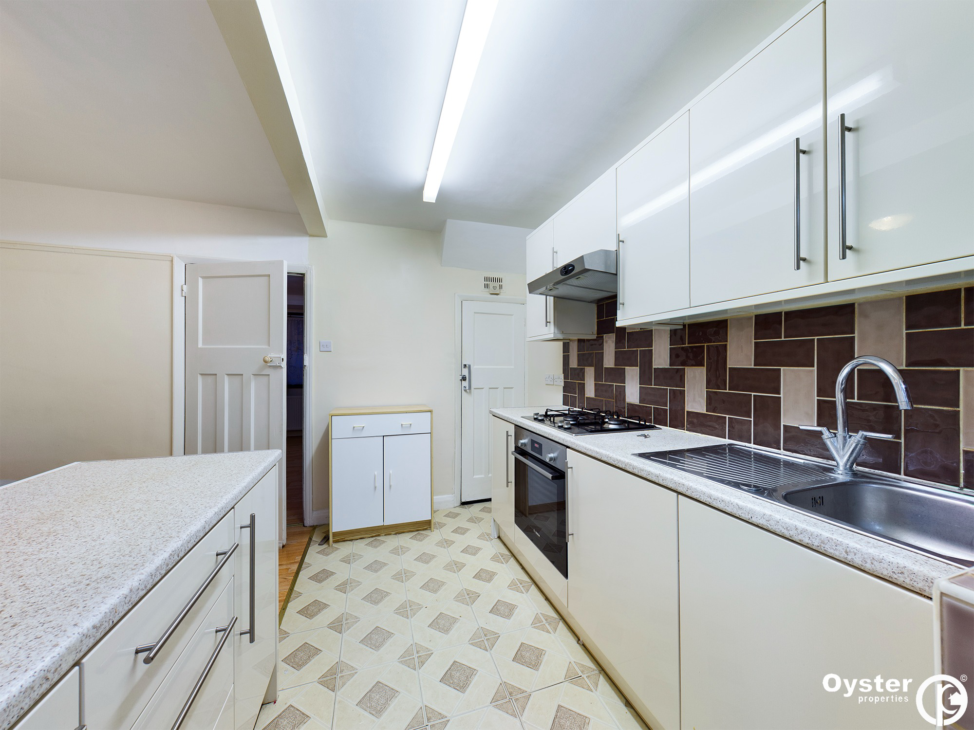 Dale Avenue, Edgware, HA8, photo 2