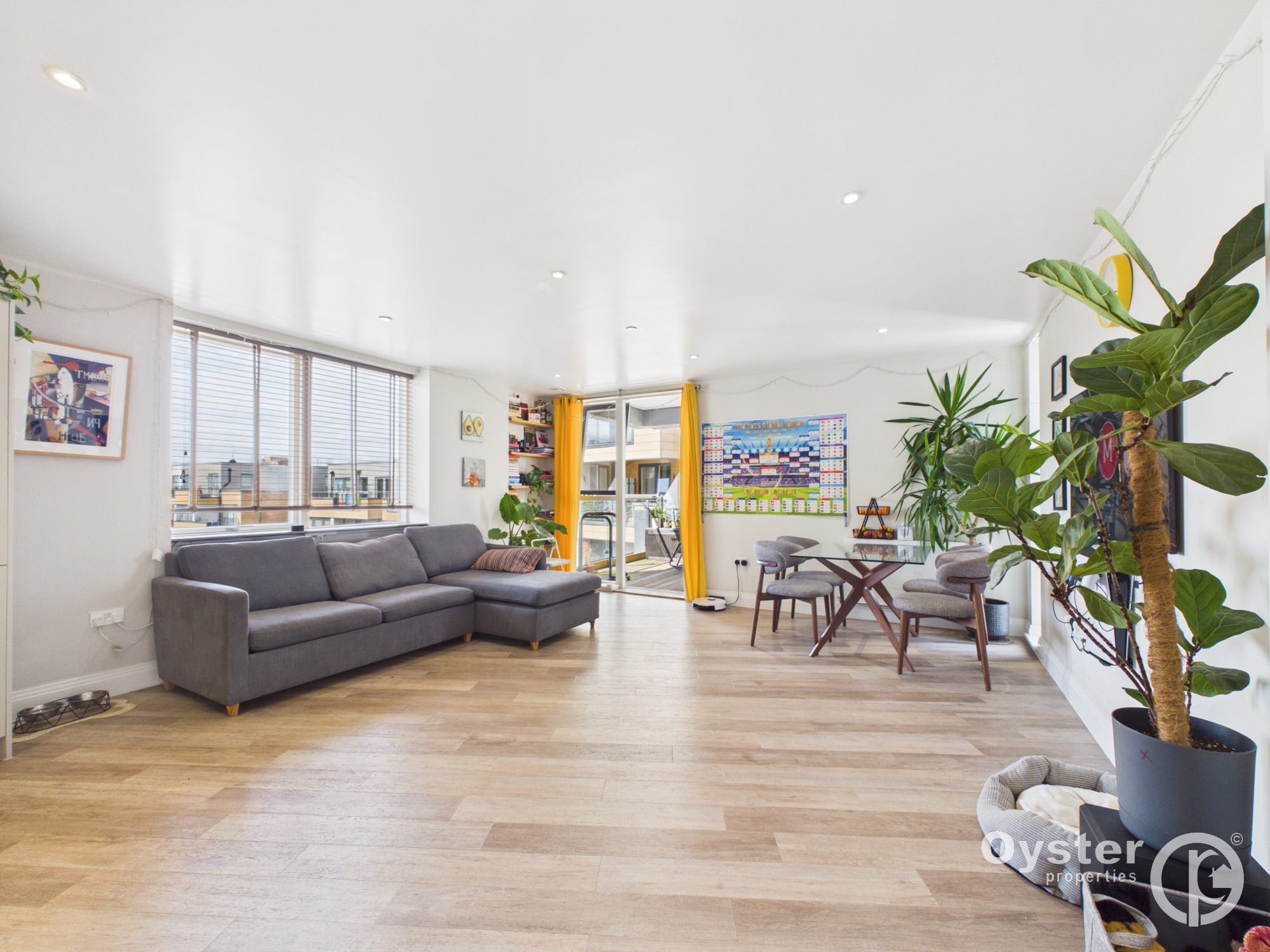 Montmorency Gardens, London, N11