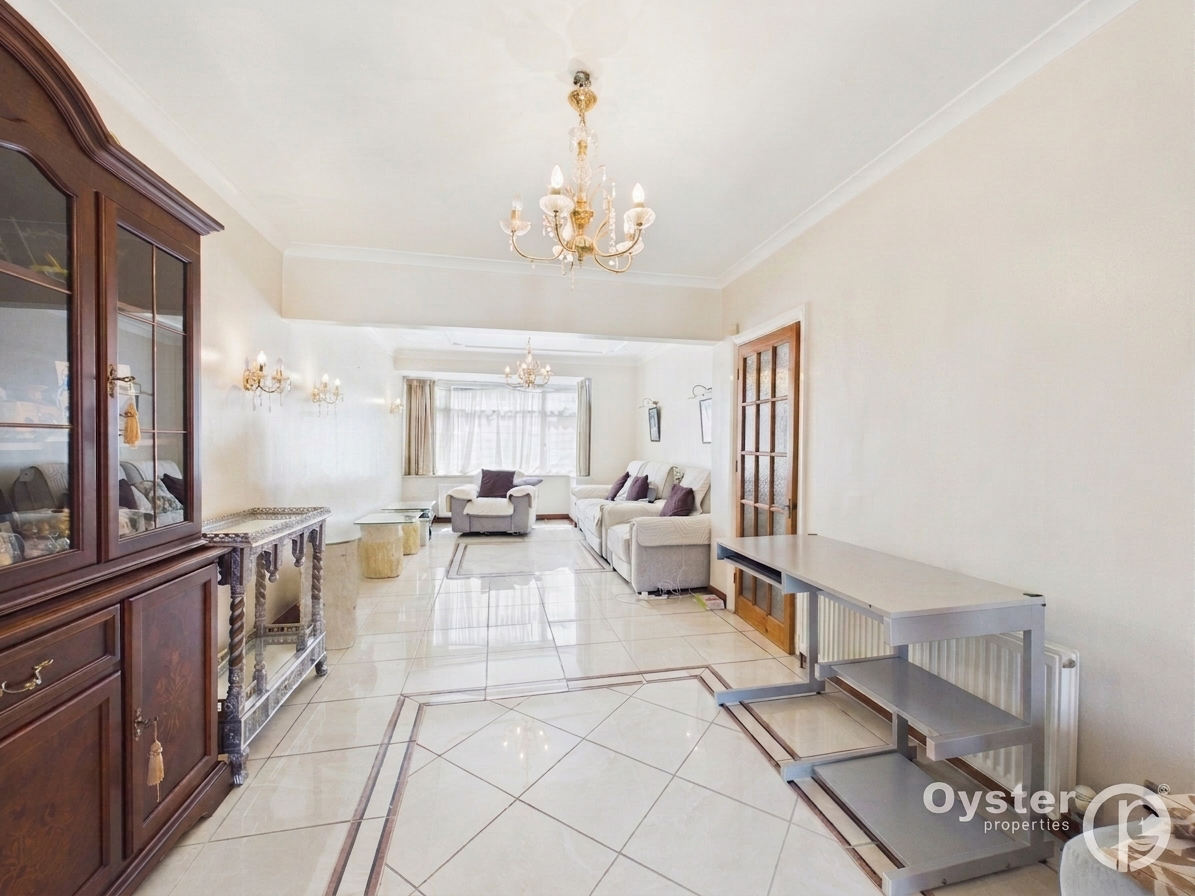 Morley Crescent East, Stanmore, HA7, photo 2
