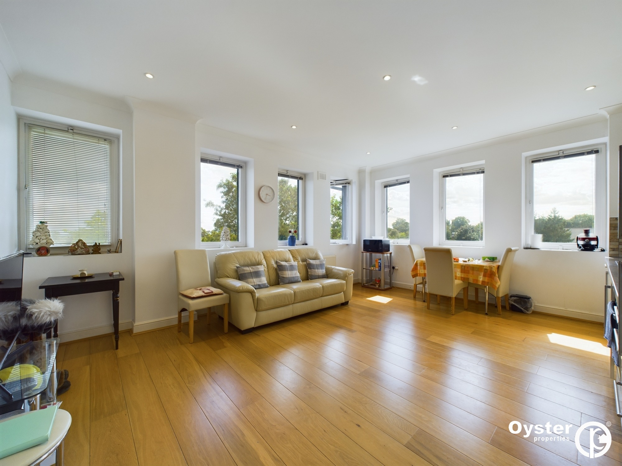 Kingsgate House, 29-39 The Broadway, HA7, photo 6