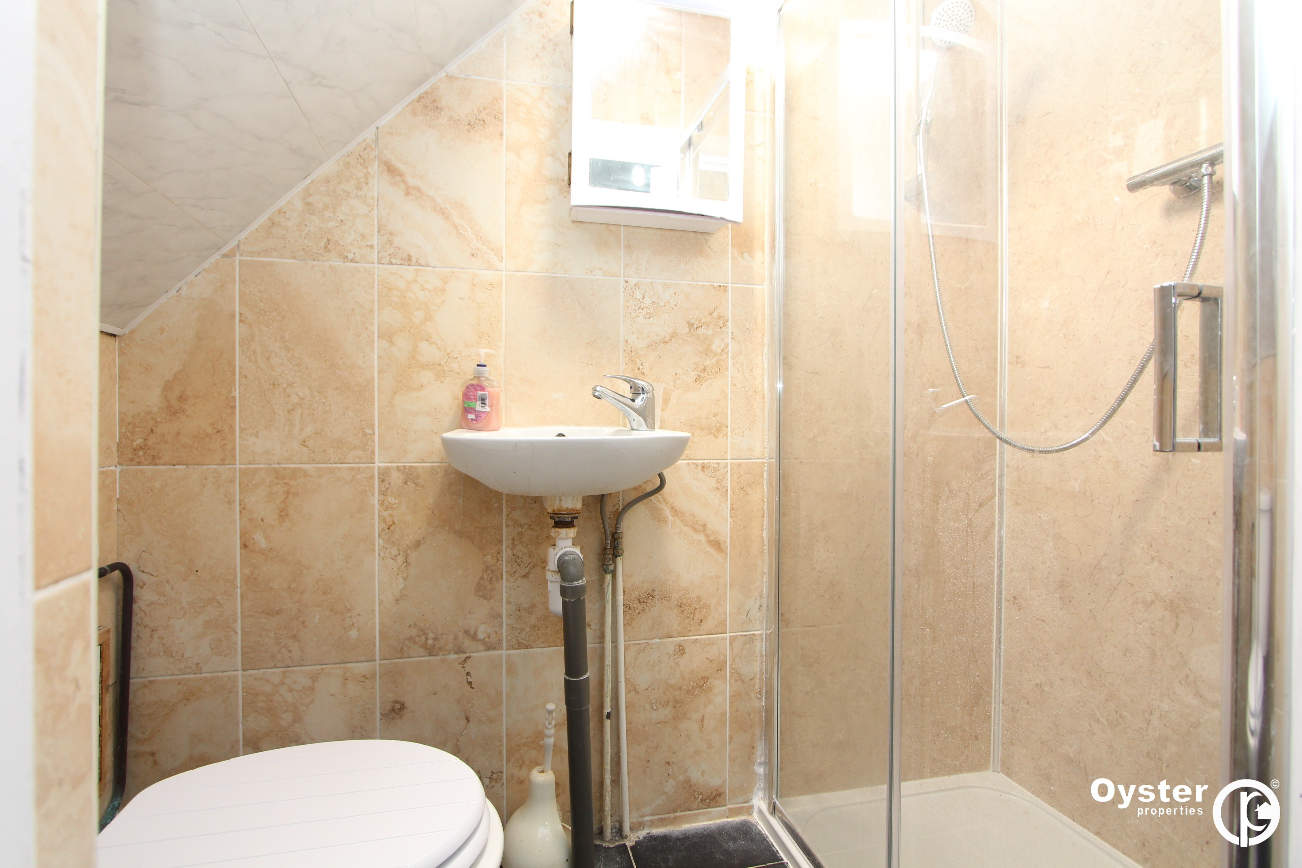 Burnt Oak Broadway, Edgware, HA8, photo 5