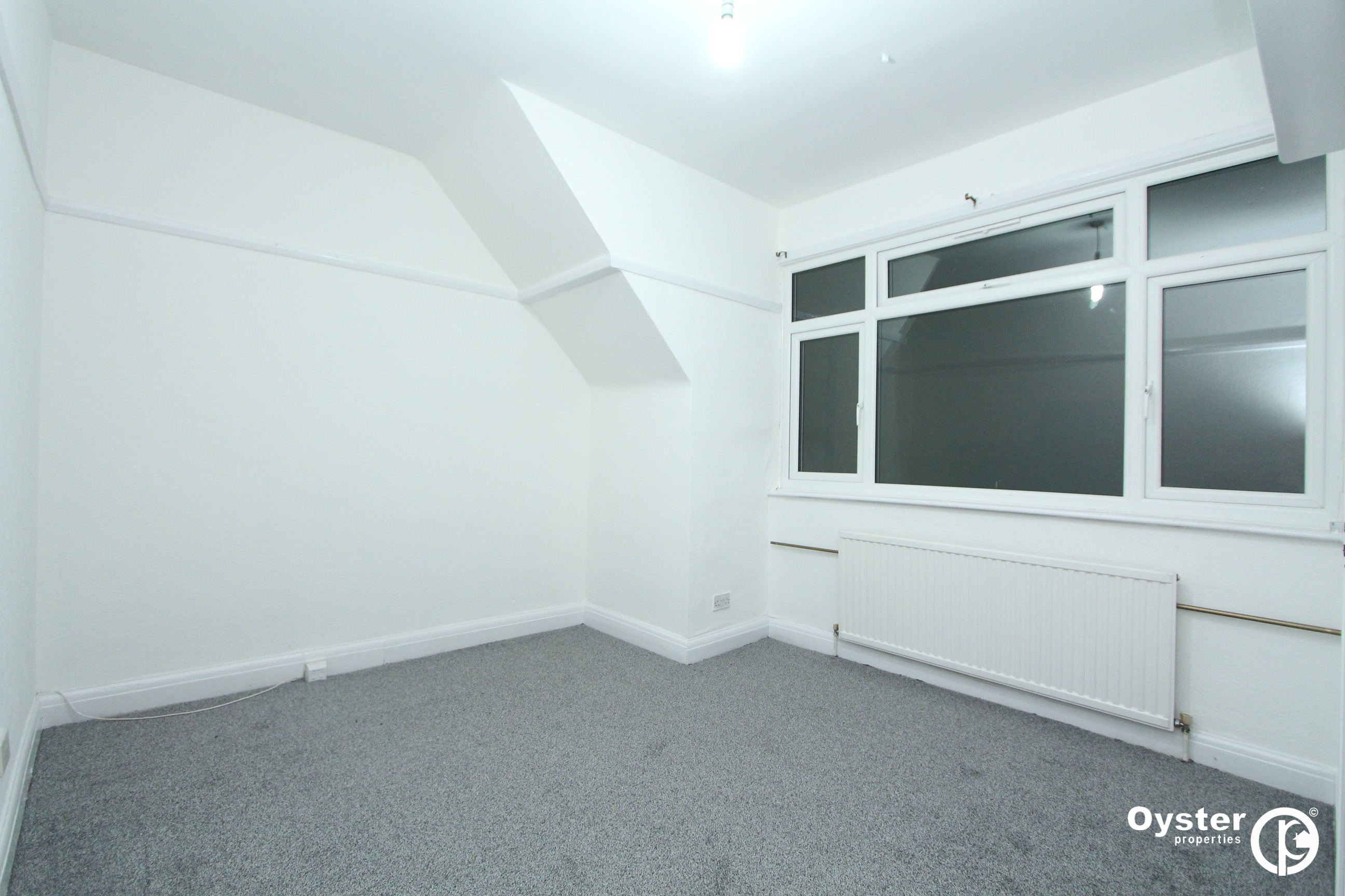 Burnt Oak Broadway, Edgware, HA8, photo 4