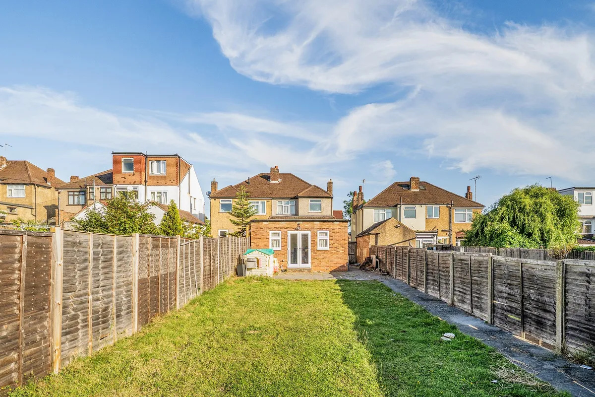 Wyre Grove, Edgware, HA8, photo 11