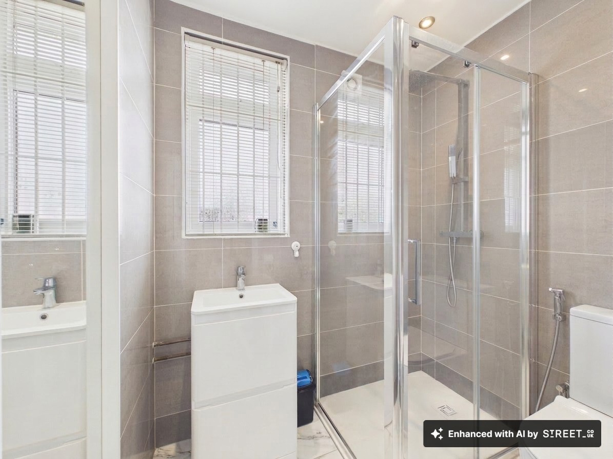 Turner Road, Edgware, HA8, photo 13