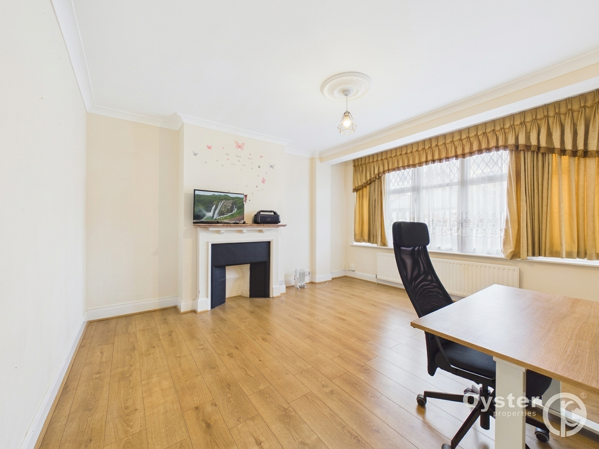 Seafield Road, London, N11, photo 2