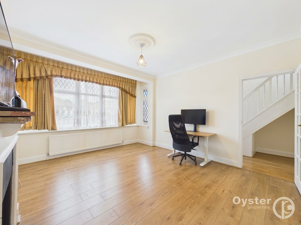 Seafield Road, London, N11, photo 14