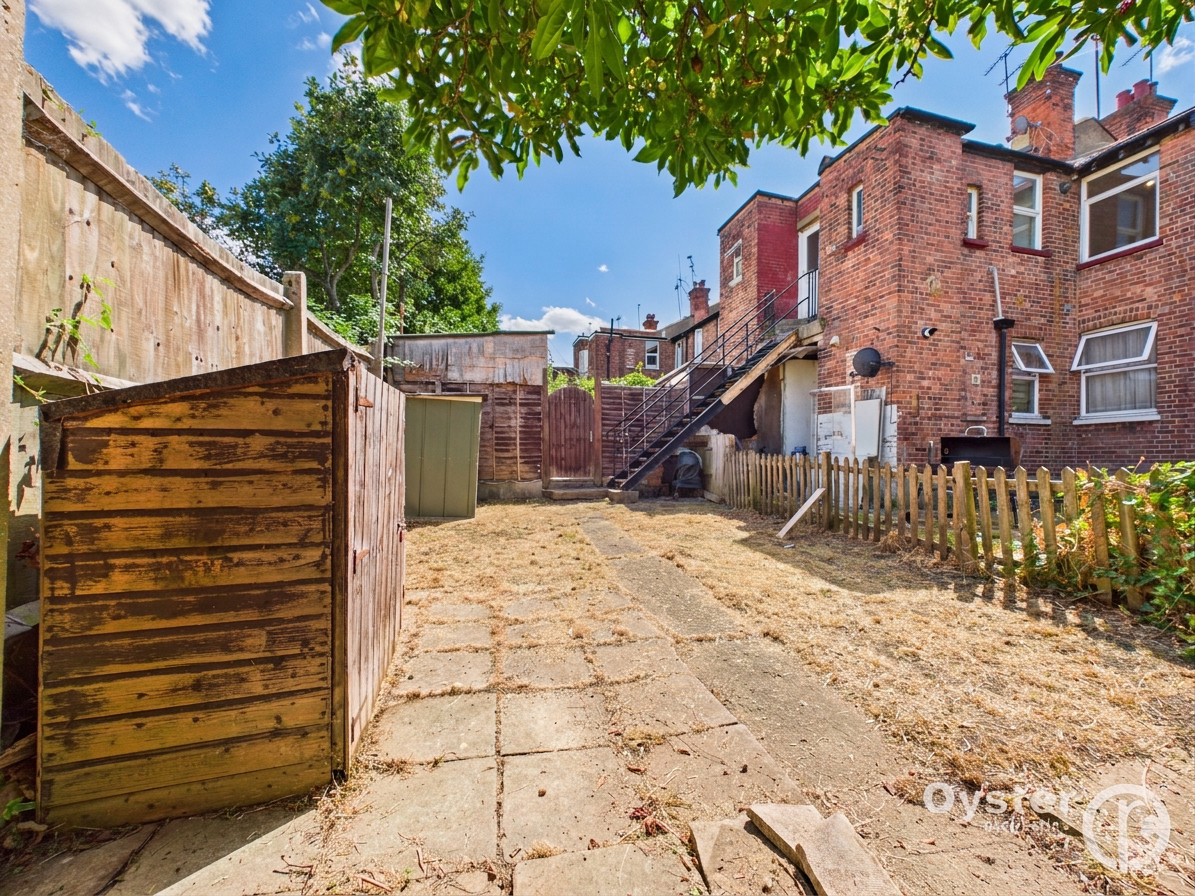 Brunswick Park Road, London, N11, photo 14