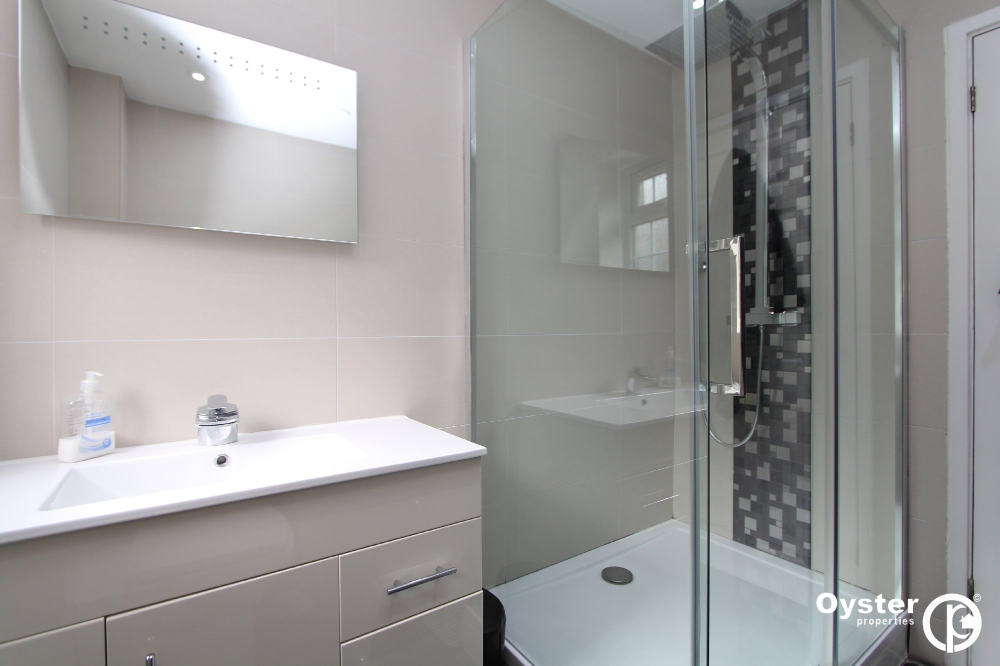 Hollygrove, Bushey, WD23, photo 12