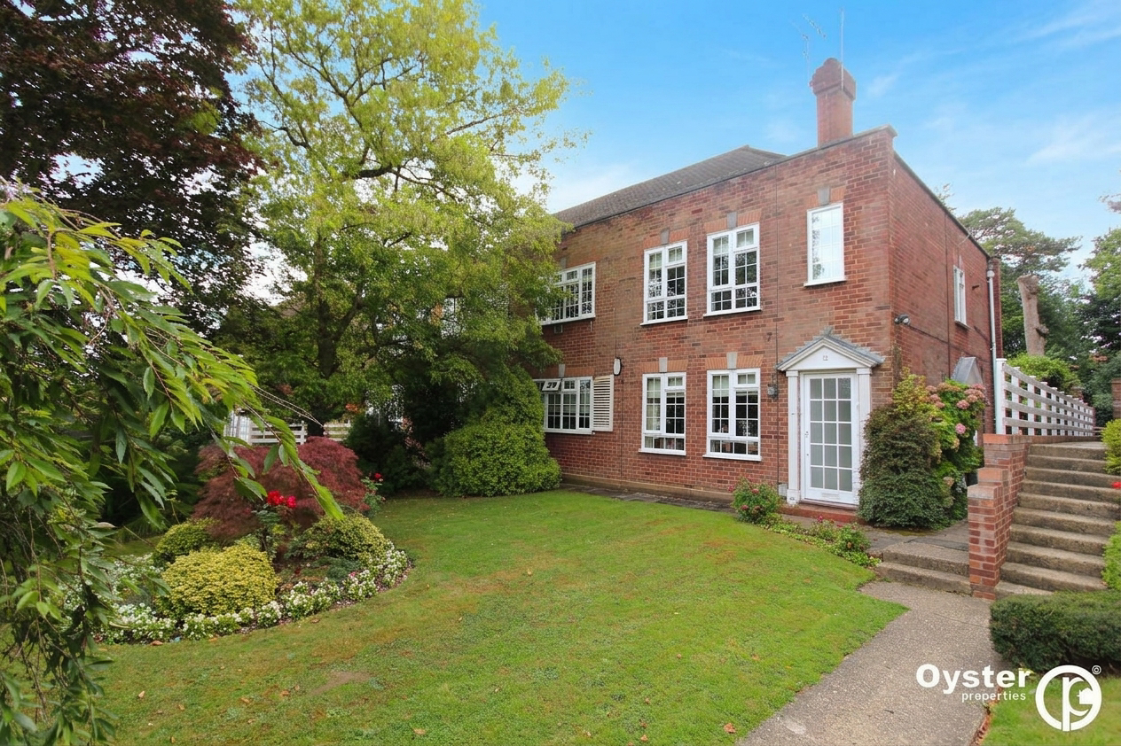 Hollygrove, Bushey, WD23