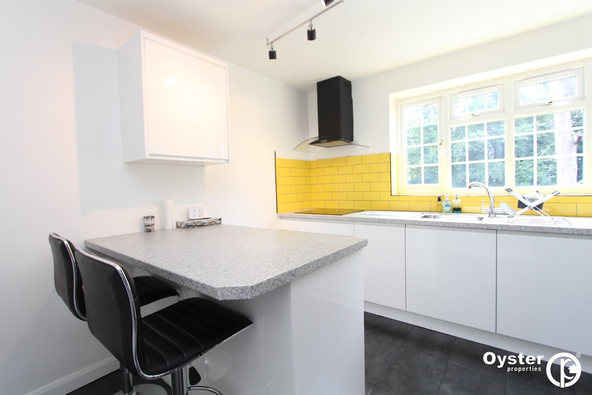 Hollygrove, Bushey, WD23, photo 4