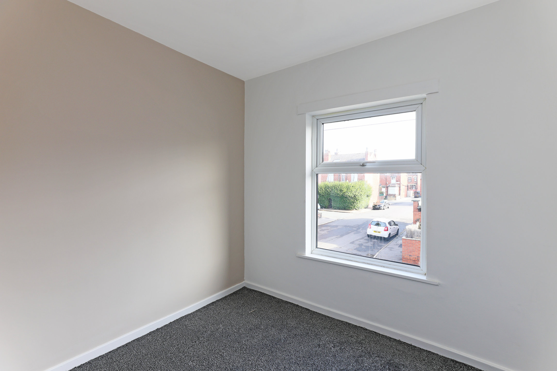 Cross Flatts Row, Leeds, LS11, photo 14