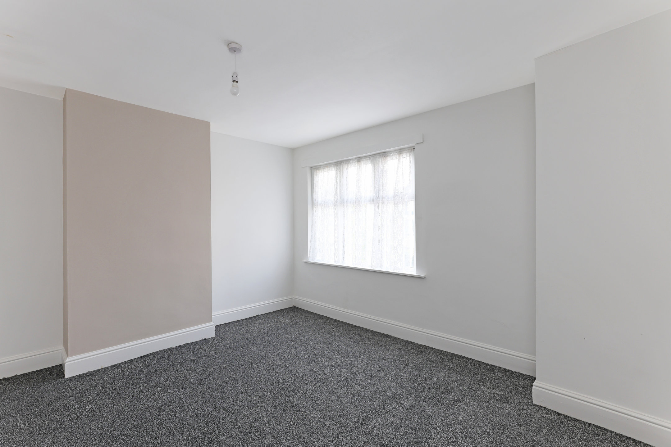 Cross Flatts Row, Leeds, LS11, photo 11