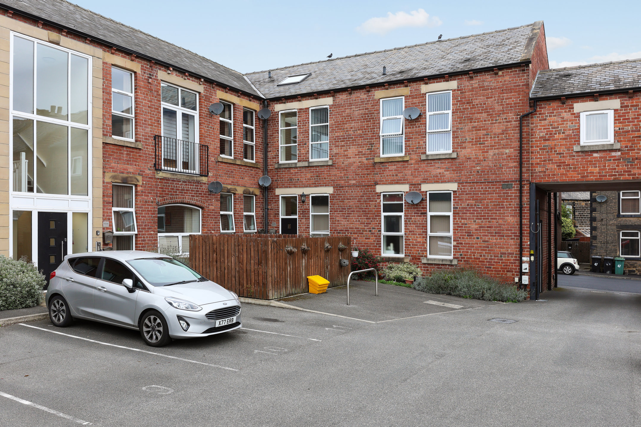 Peel Street, Morley, LS27