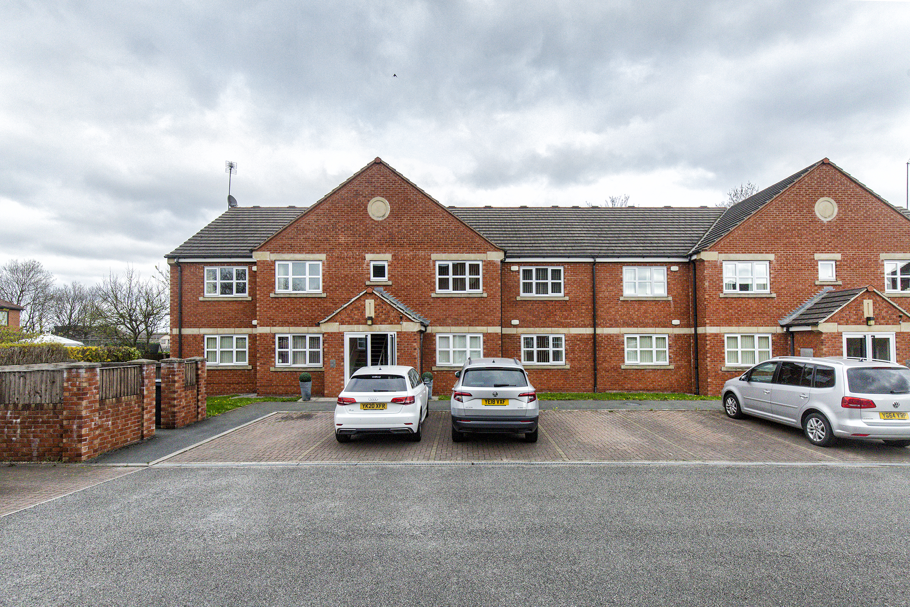 Queens Road, Morley, LS27