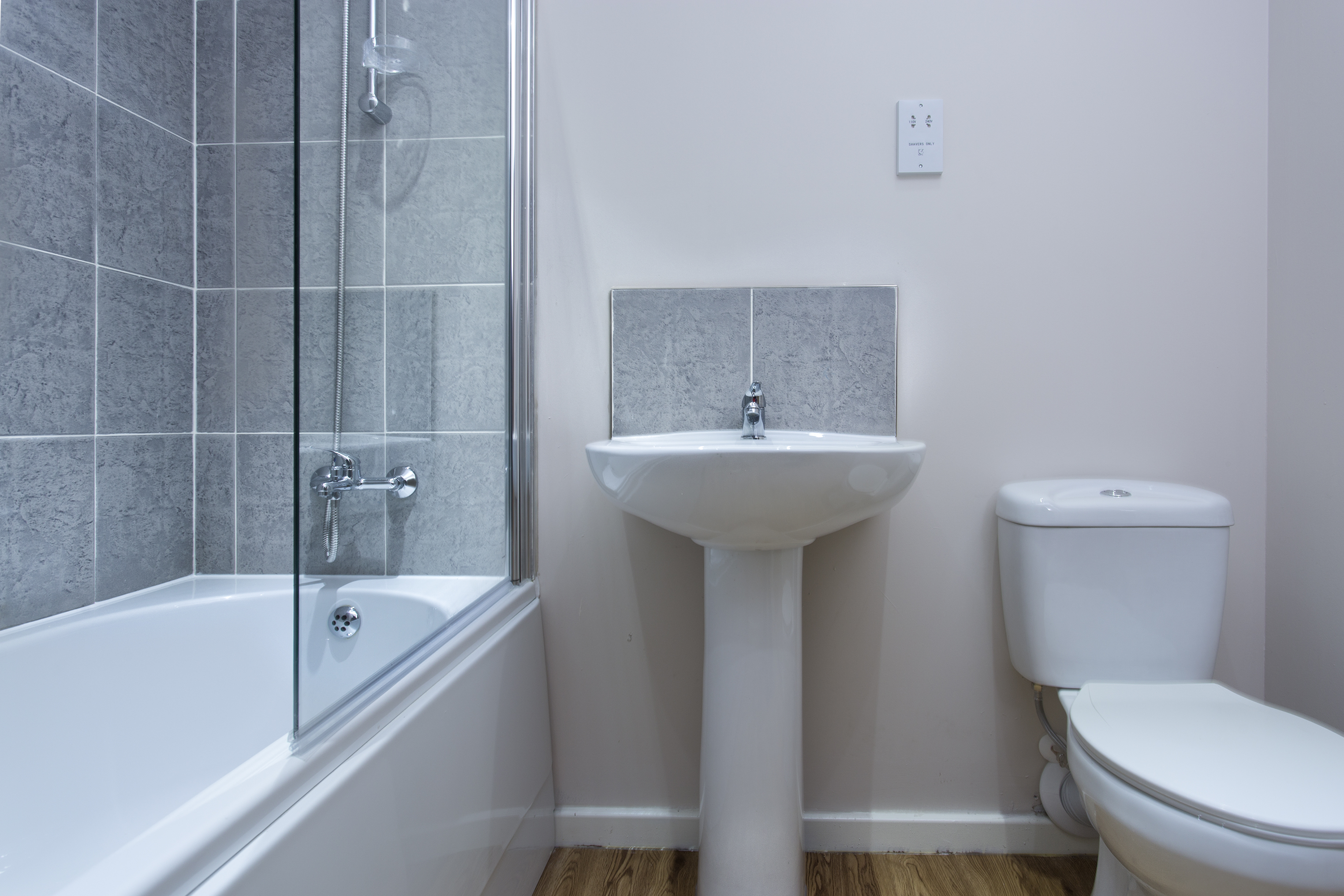 Queen Street, Morley, LS27, photo 8