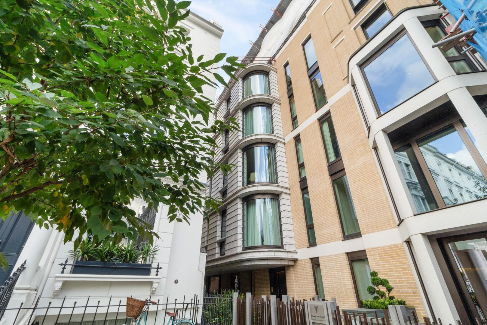 Vicarage Gate, London, W8