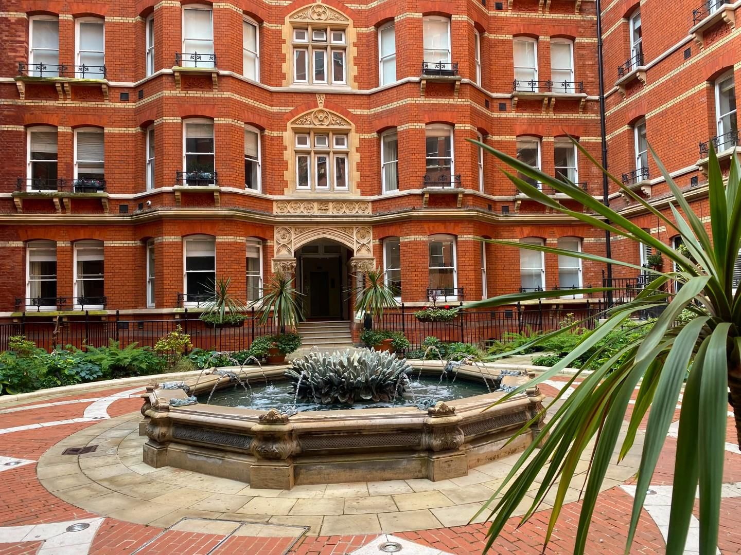 Artillery Mansions, 75 Victoria Street, SW1H, photo 7
