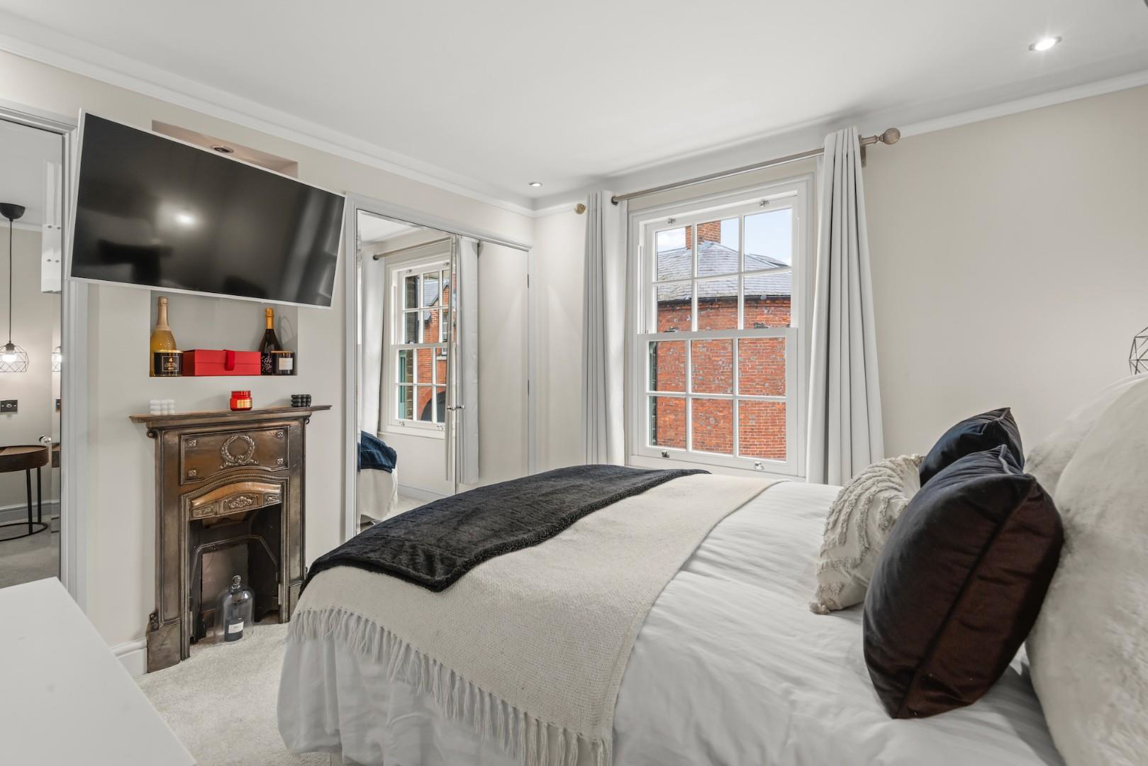 St. Albans Street, Windsor, photo 6