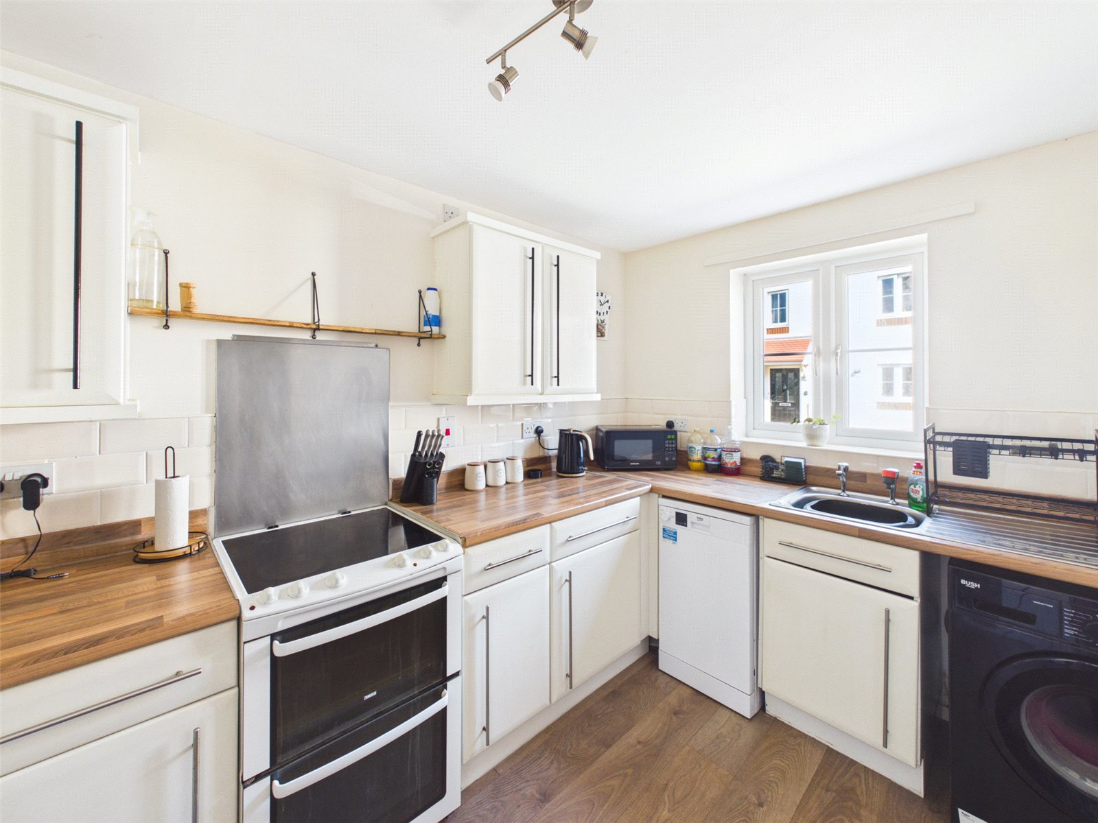 Craddock Close, Holsworthy, Devon, EX22, photo 3