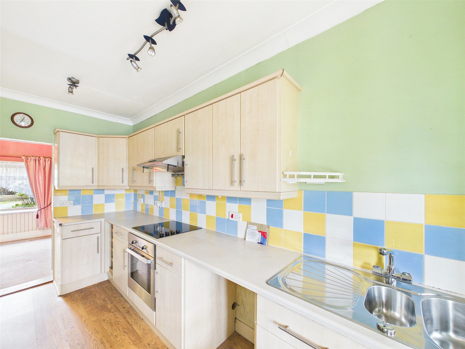 Foresters Road, Holsworthy, Devon, EX22, photo 3