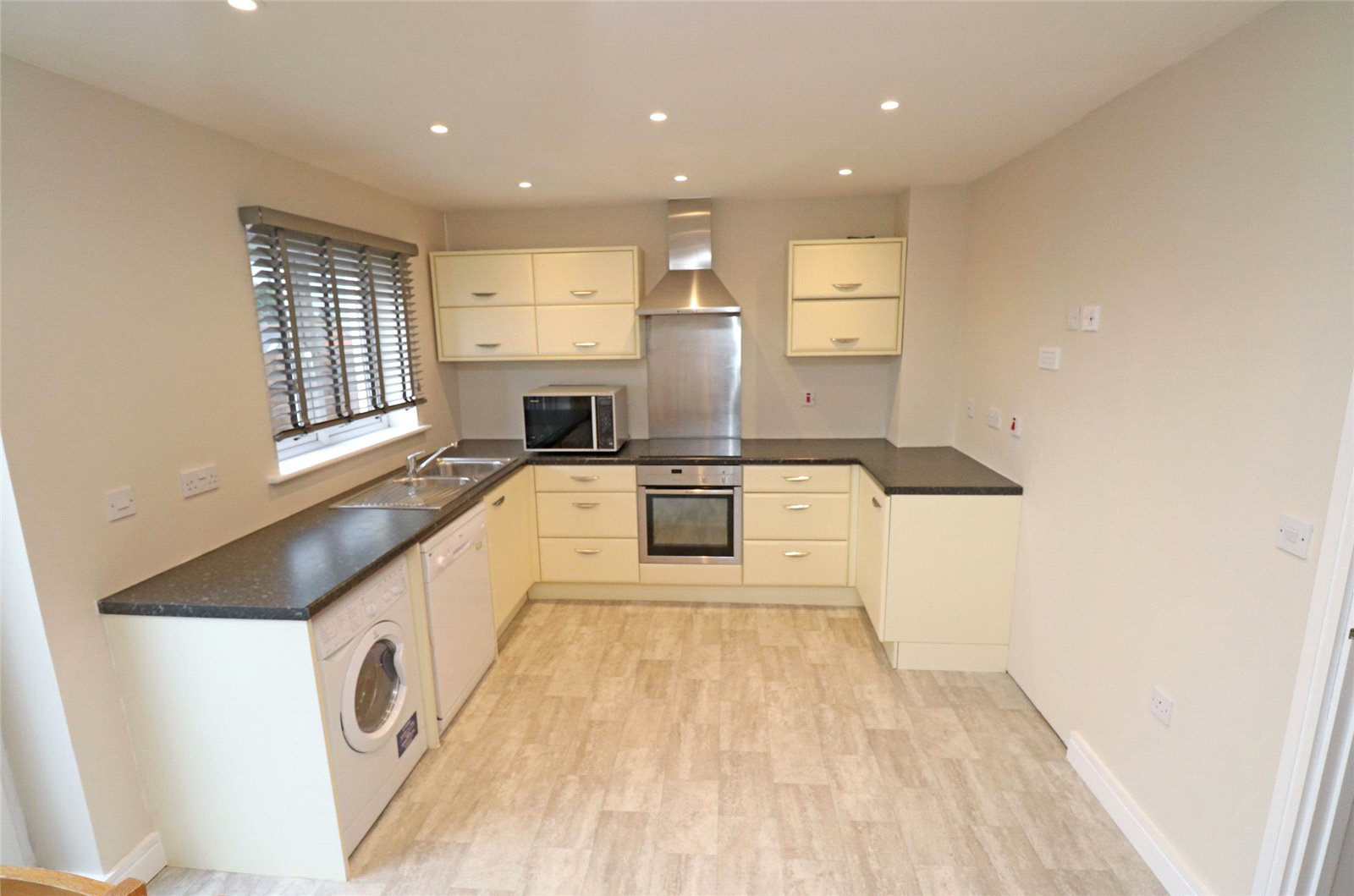 Parsons Close, Holsworthy, Devon, EX22, photo 10