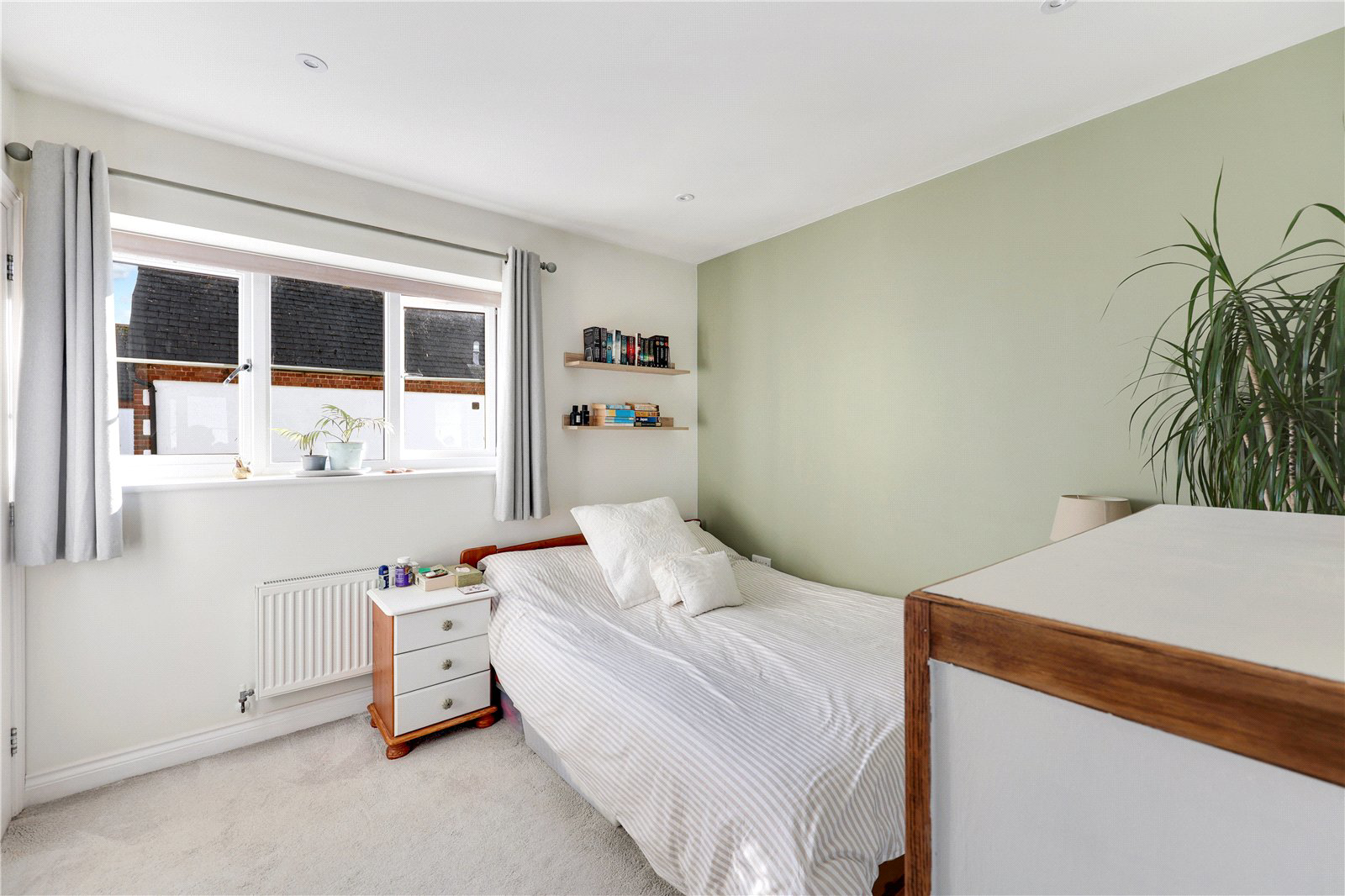 Bowen Court, South Street, Braunton, Devon, EX33, photo 6