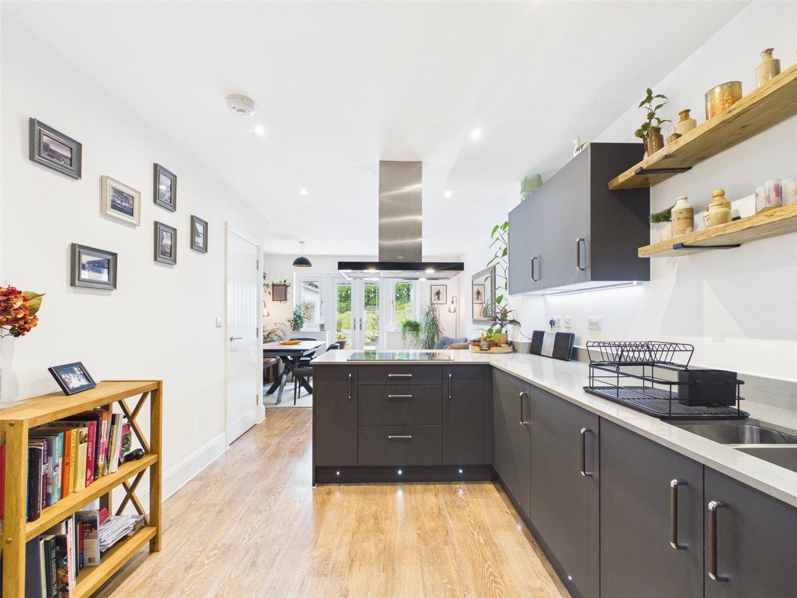 Bramble Avenue, Tavistock, Devon, PL19, photo 4