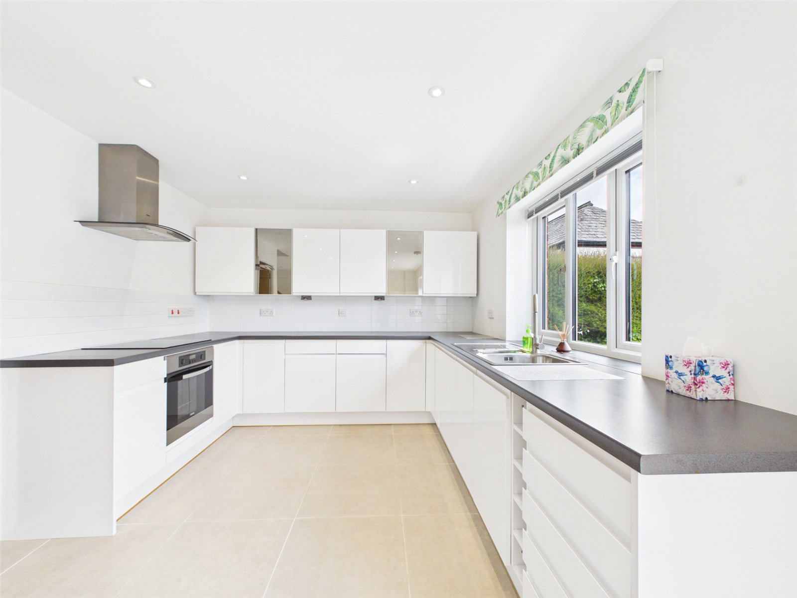 Sunnyside Meadow, Camelford, Cornwall, PL32, photo 2