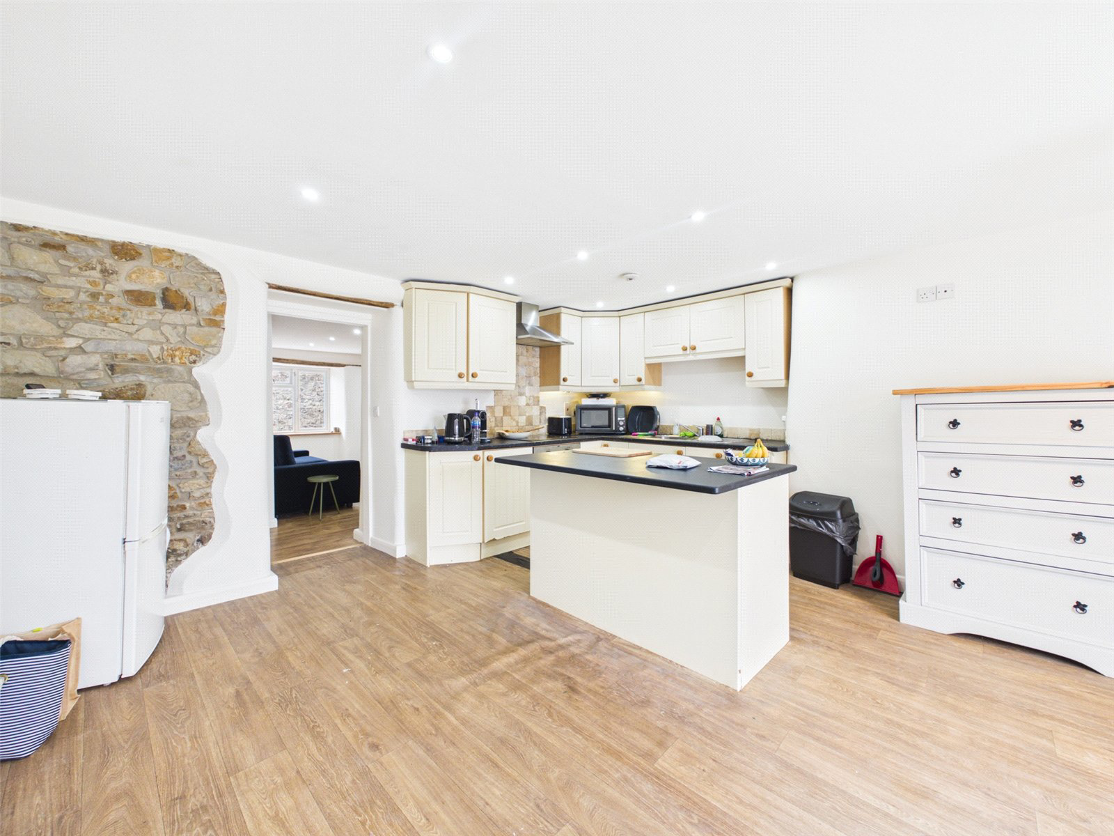 Chapel Street, Holsworthy, Devon, EX22, photo 3