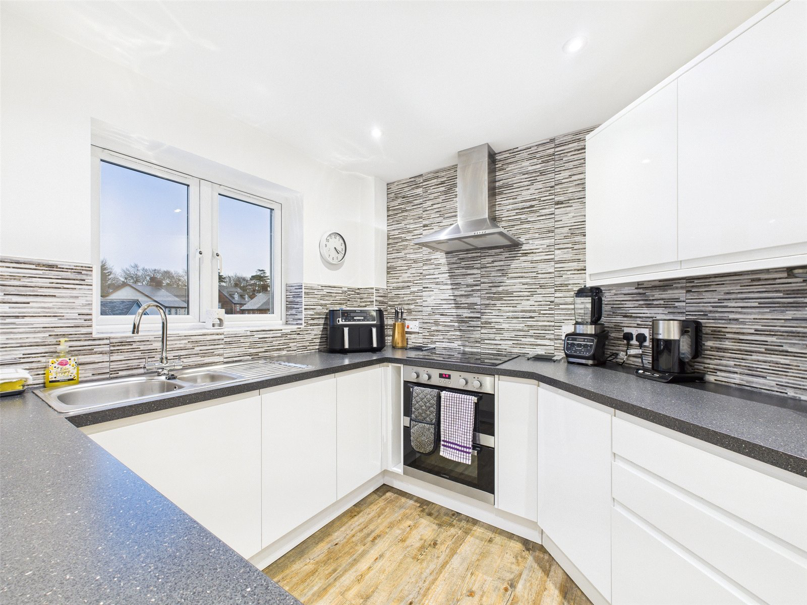 Brooks Avenue, Holsworthy, Devon, EX22, photo 8