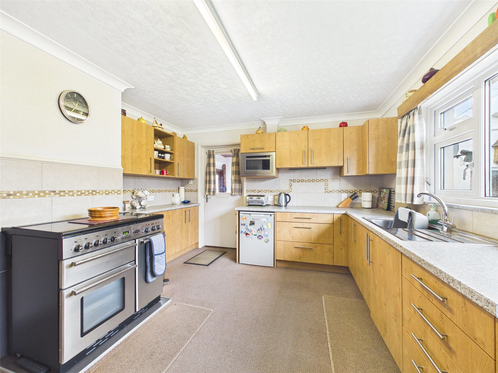 Park Close, Holsworthy, Devon, EX22, photo 3